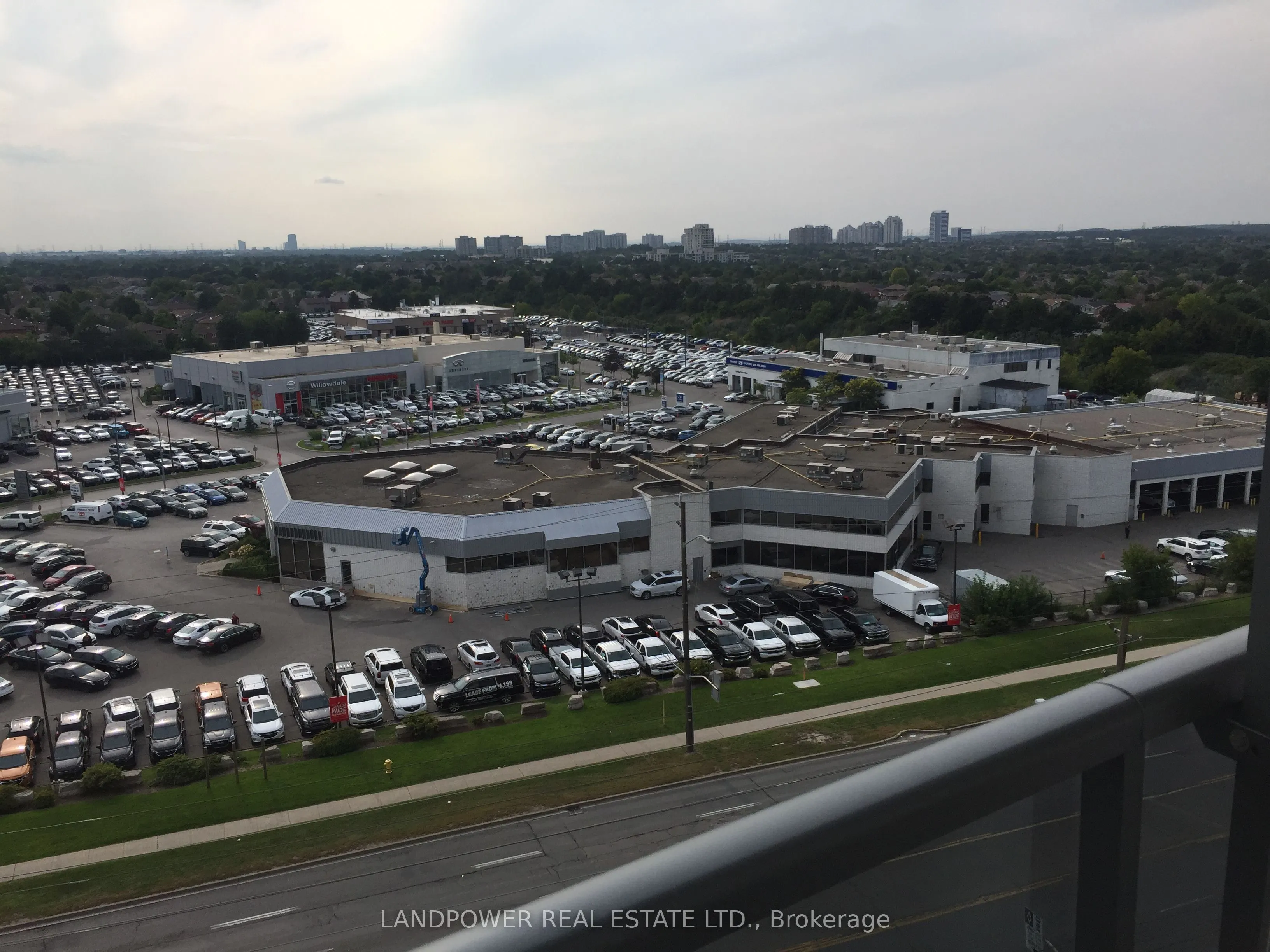 7161 Yonge Street, #820