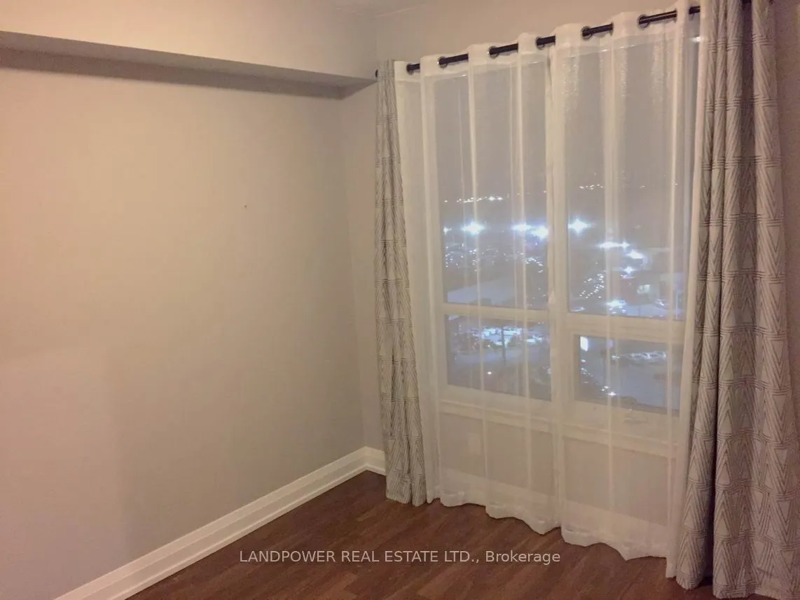 7161 Yonge Street, #820