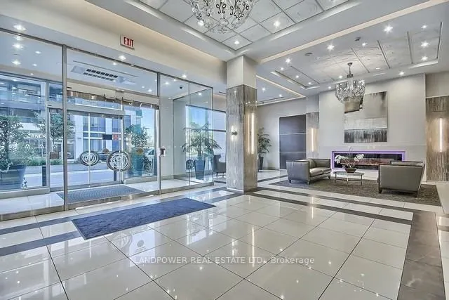 7161 Yonge Street, #820