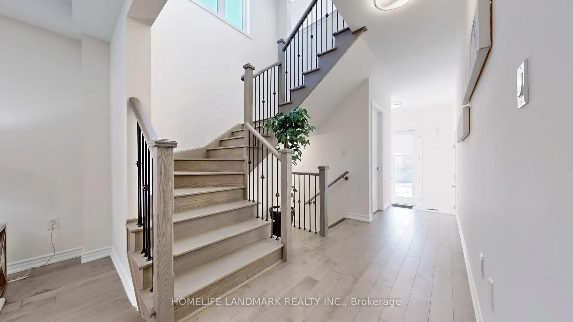 82 Kentledge Avenue