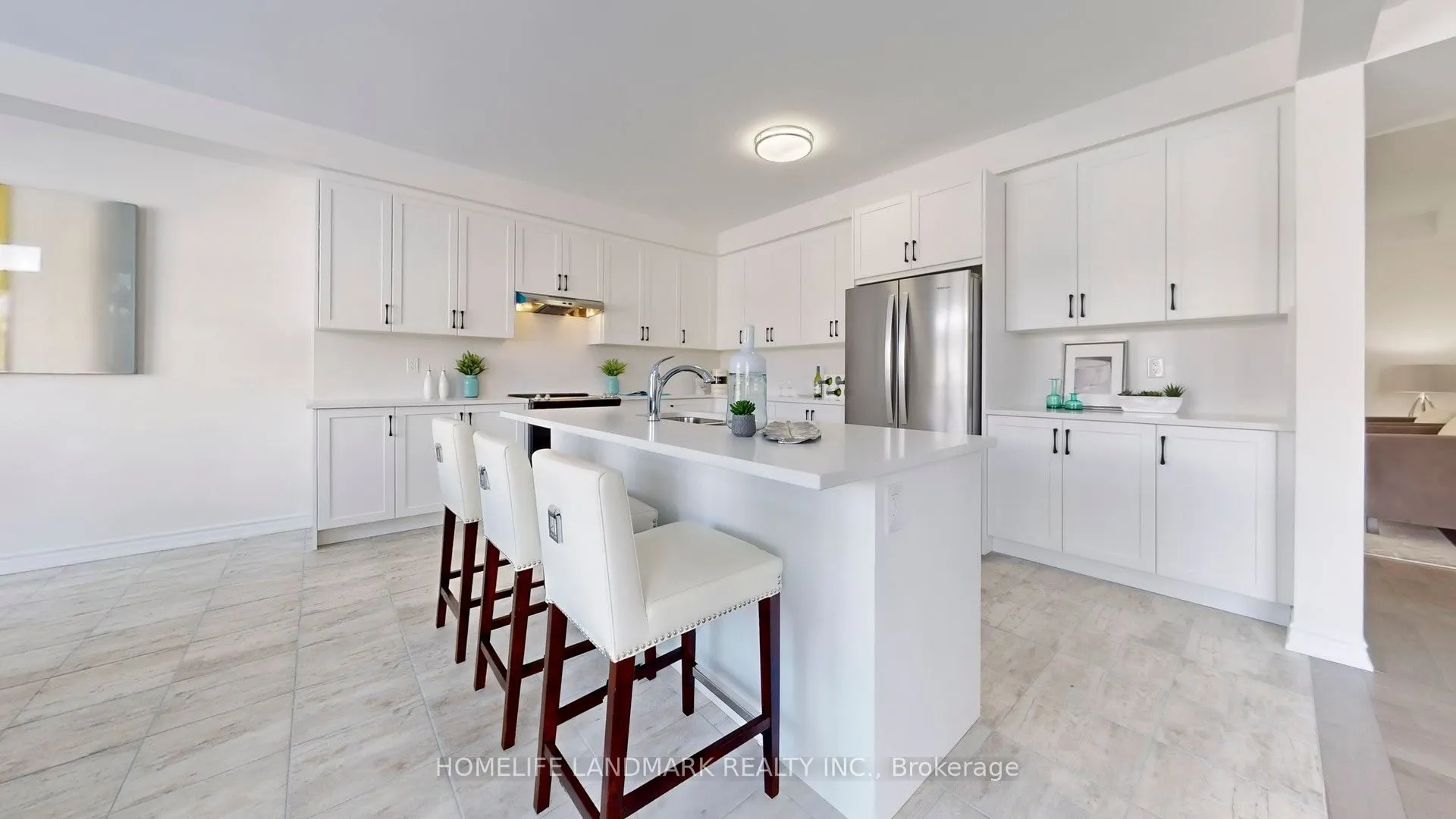 82 Kentledge Avenue