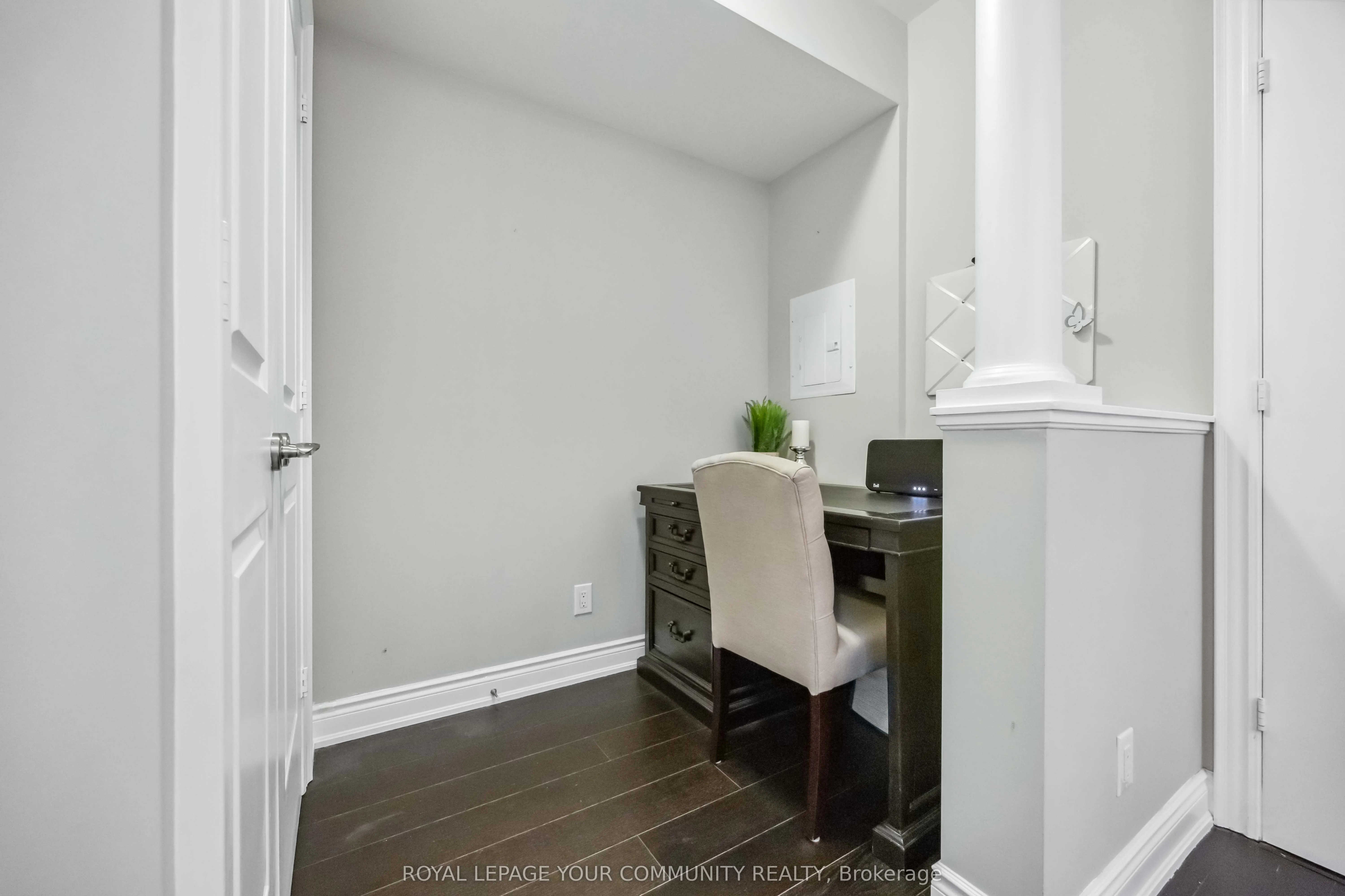 9245 Jane Street, #1209
