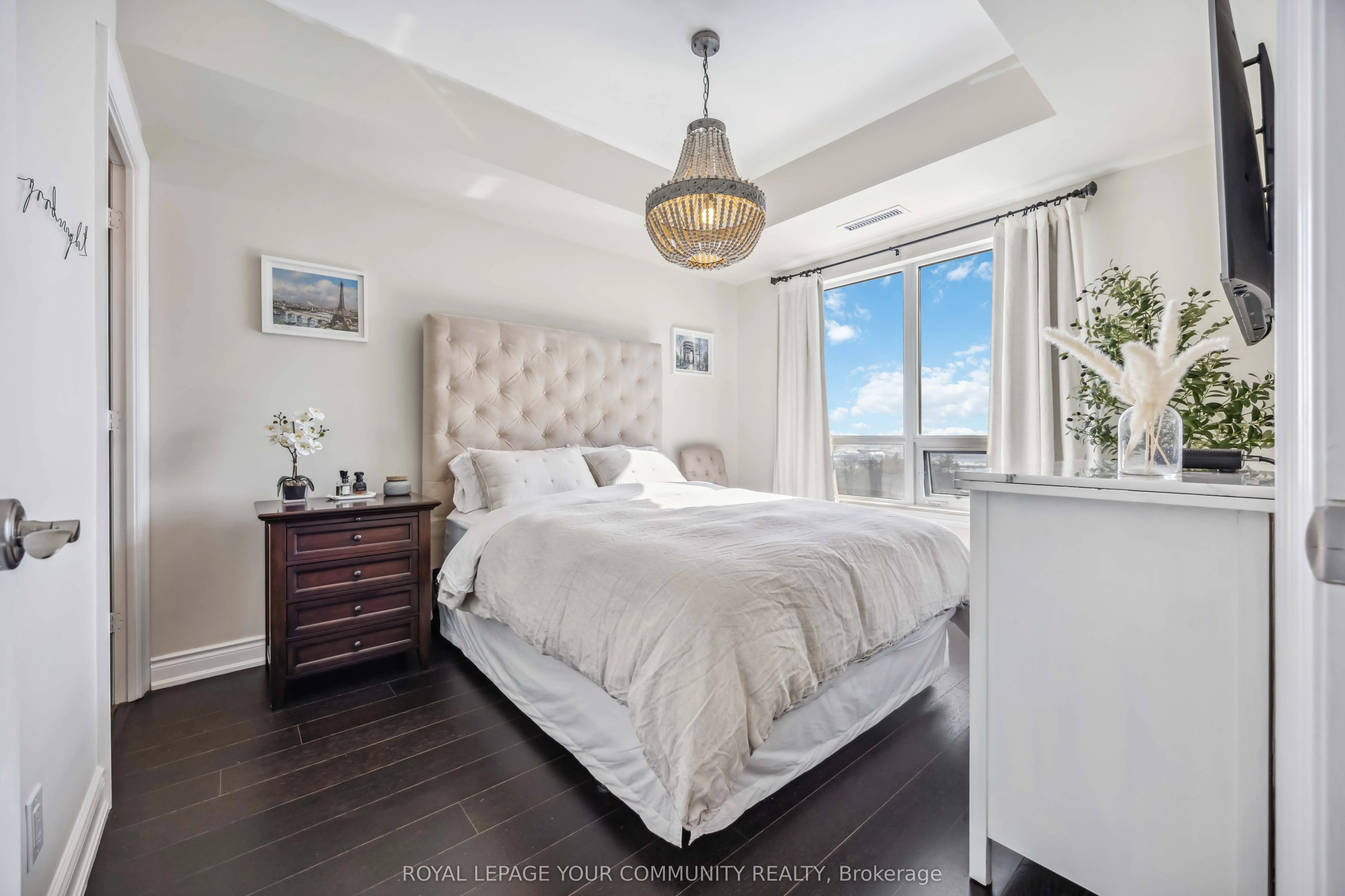 9245 Jane Street, #1209
