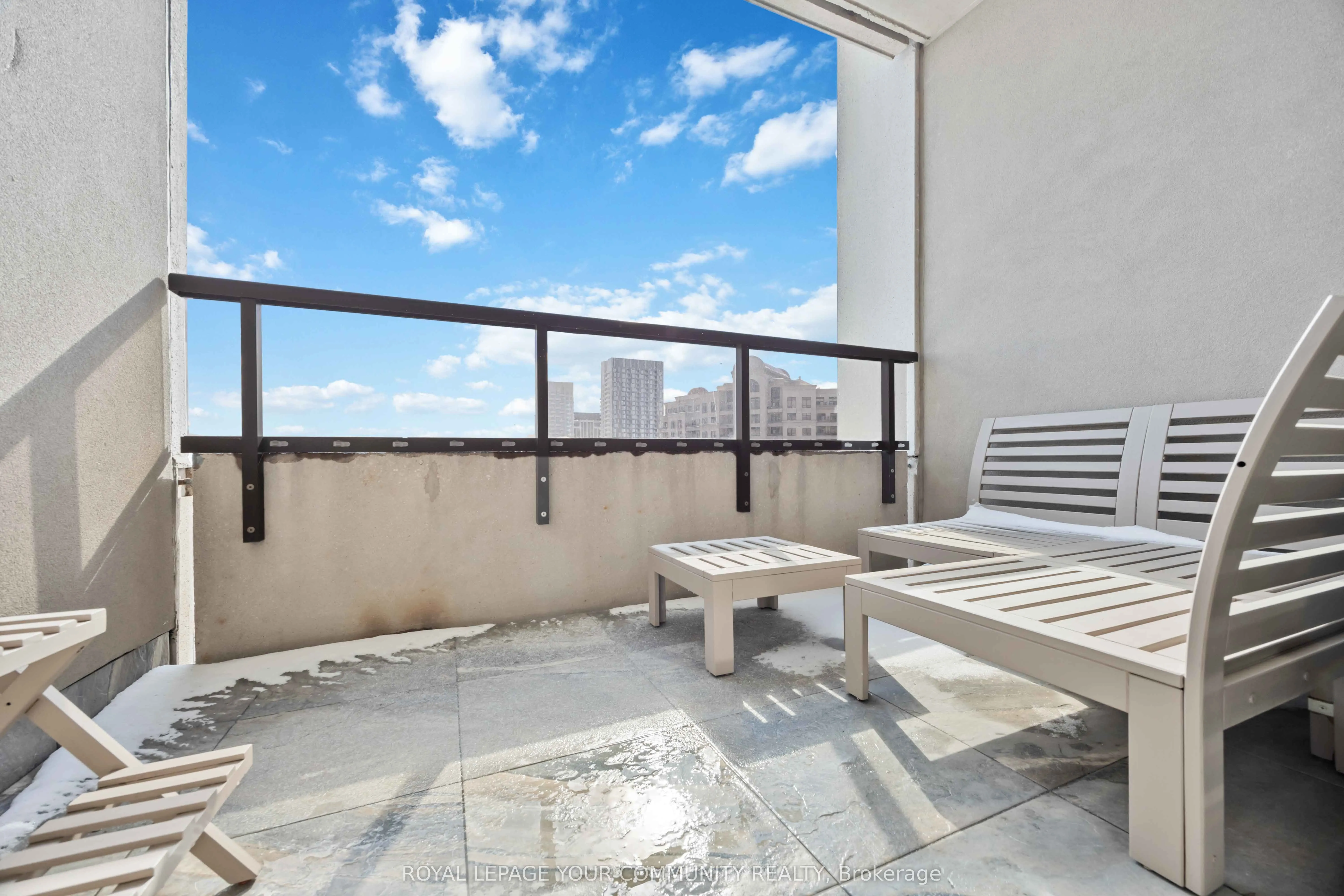 9245 Jane Street, #1209
