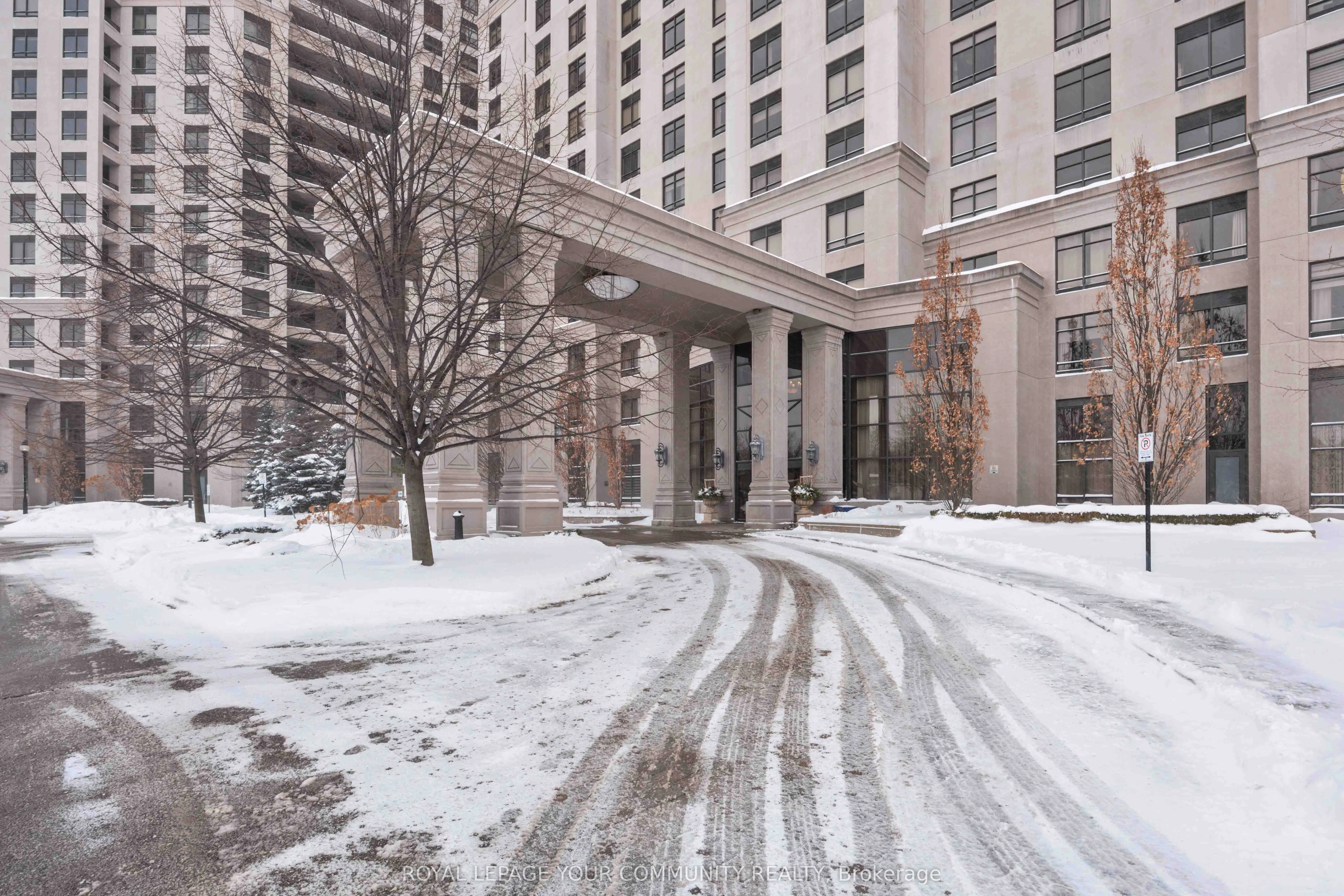 9245 Jane Street, #1209