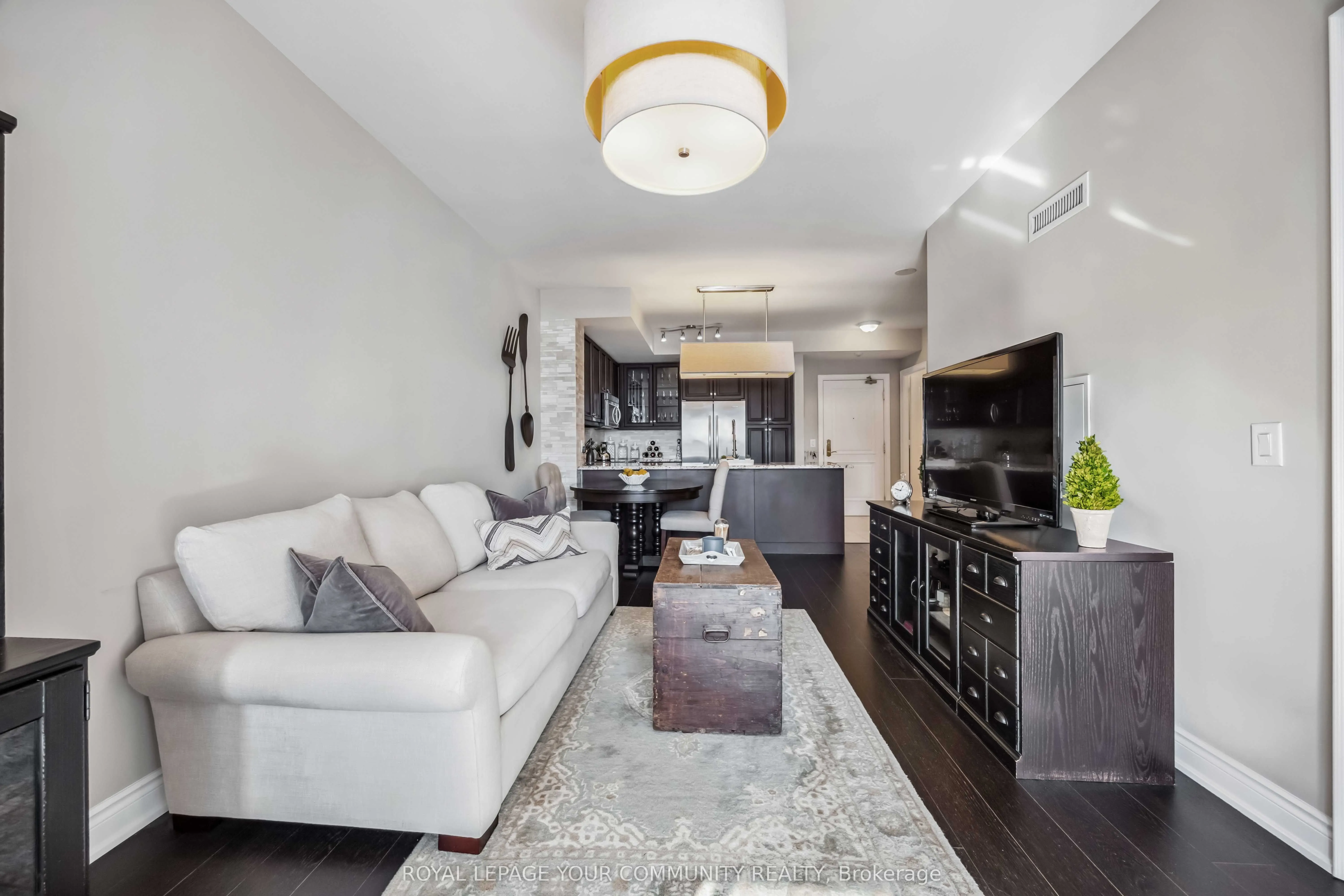 9245 Jane Street, #1209