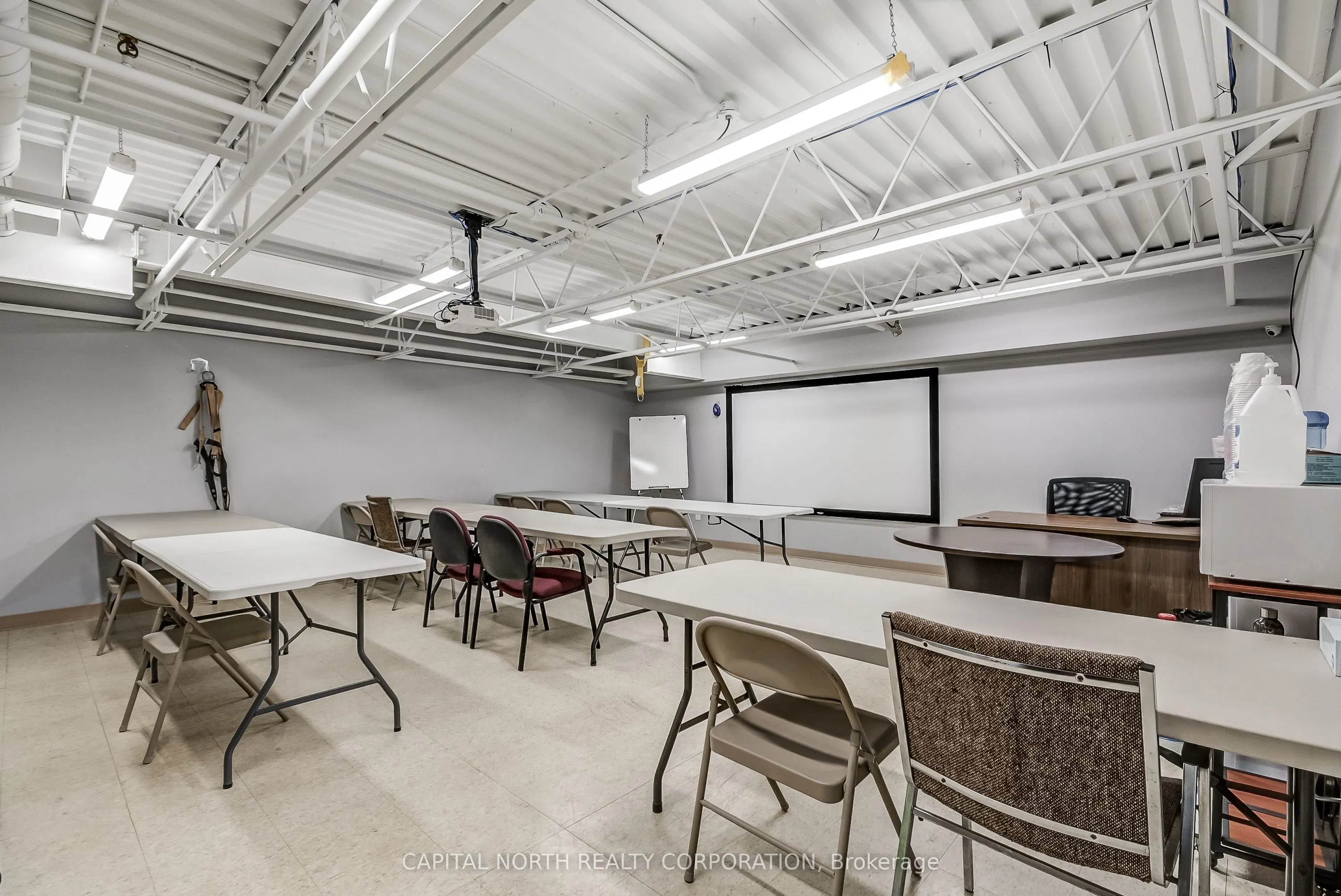 260 Spinnaker Way, #9-10
