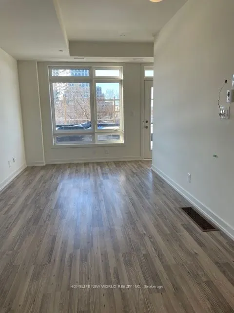 370 Red Maple Road, #7
