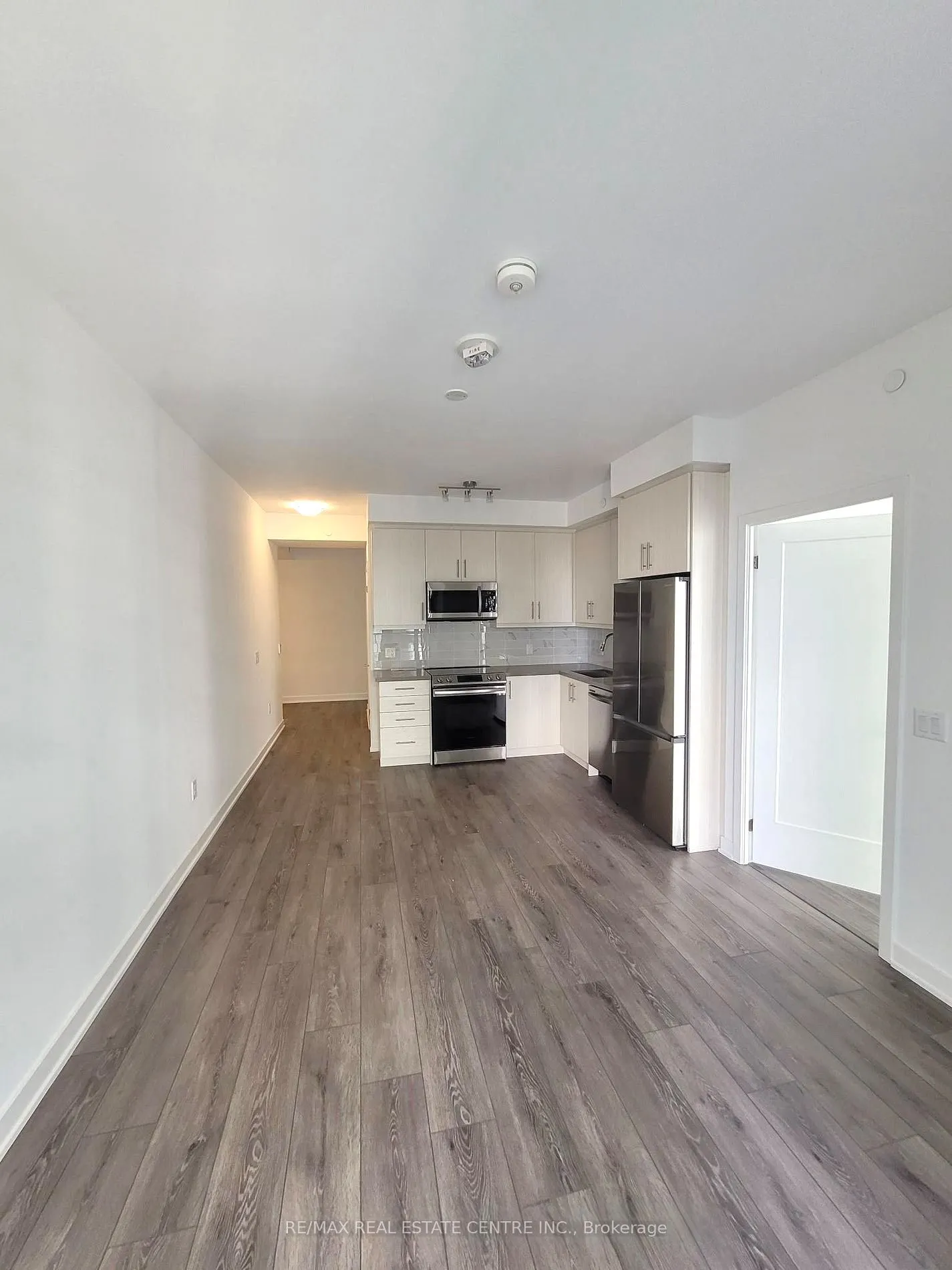 95 Oneida Crescent, #1504