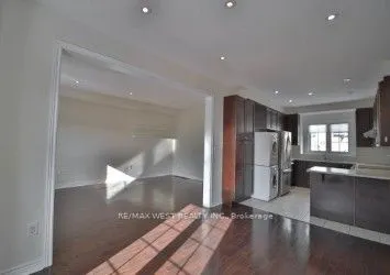 15 Old Colony Road, #11