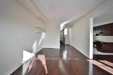15 Old Colony Road, #11