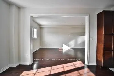 15 Old Colony Road, #11