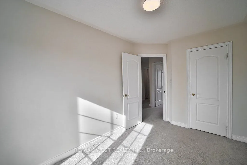 15 Old Colony Road, #11