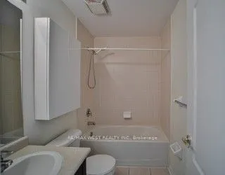 15 Old Colony Road, #11