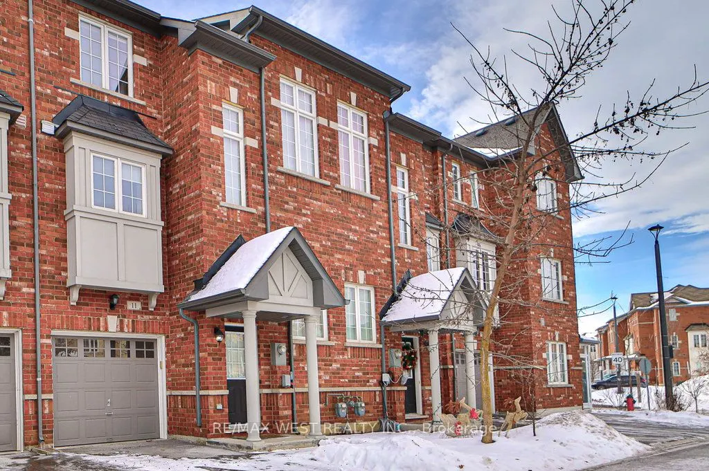 15 Old Colony Road, #11