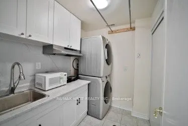 15 Old Colony Road, #11