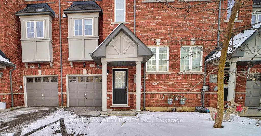 15 Old Colony Road, #11