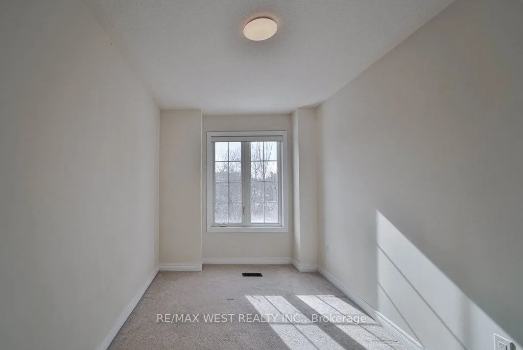 15 Old Colony Road, #11