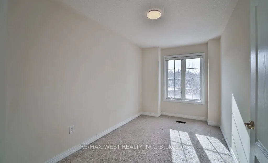 15 Old Colony Road, #11