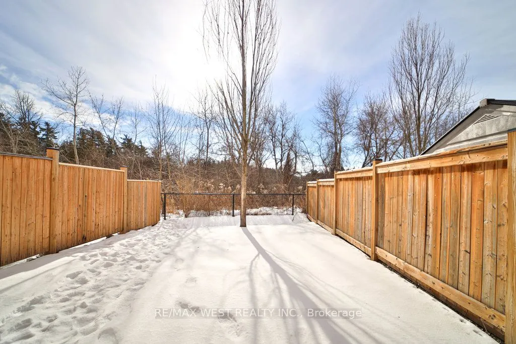 15 Old Colony Road, #11
