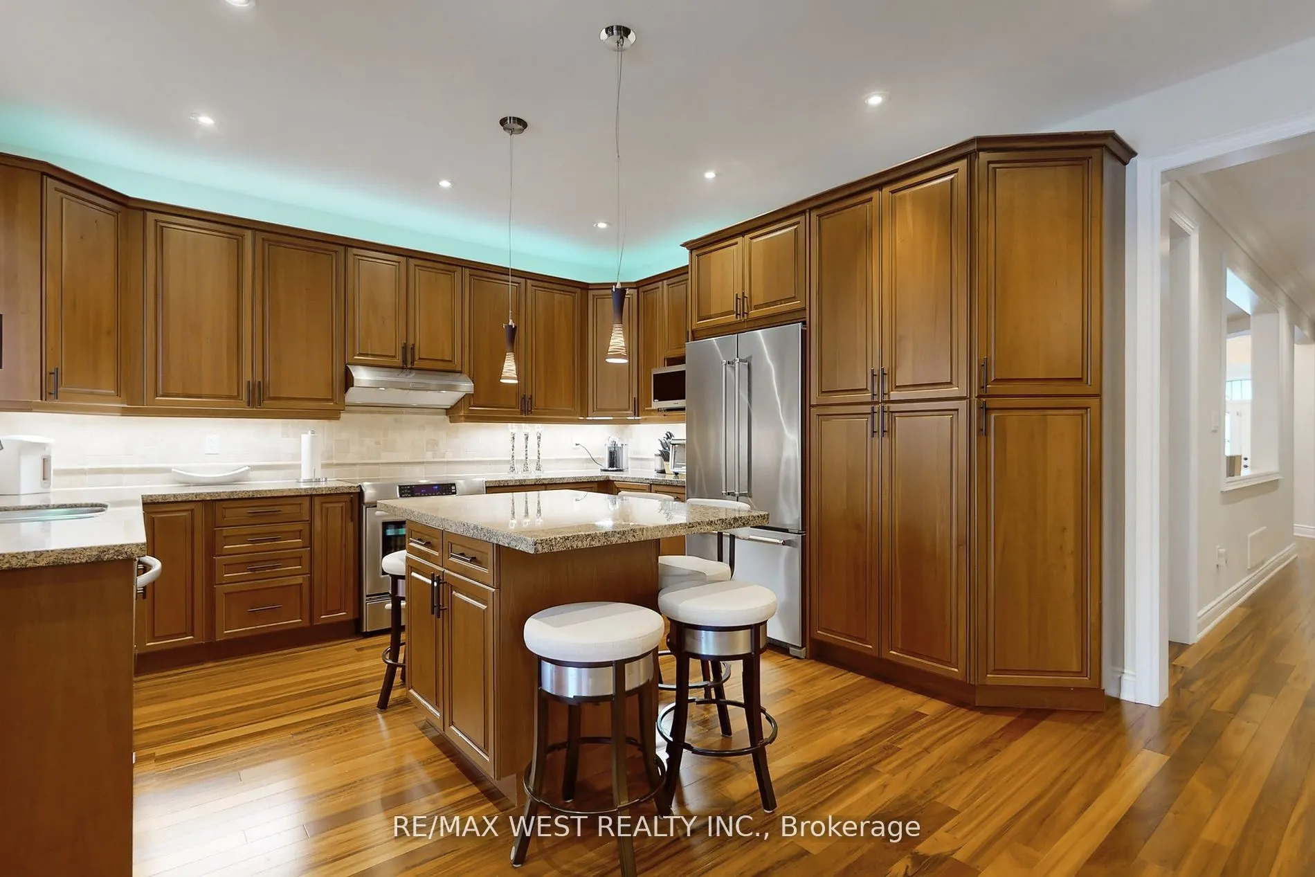242 Marc Santi Boulevard