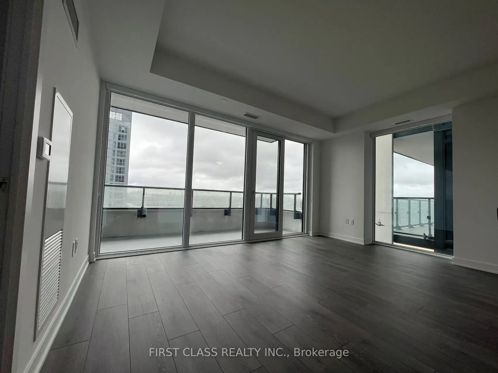 95 Oneida Crescent, #1209