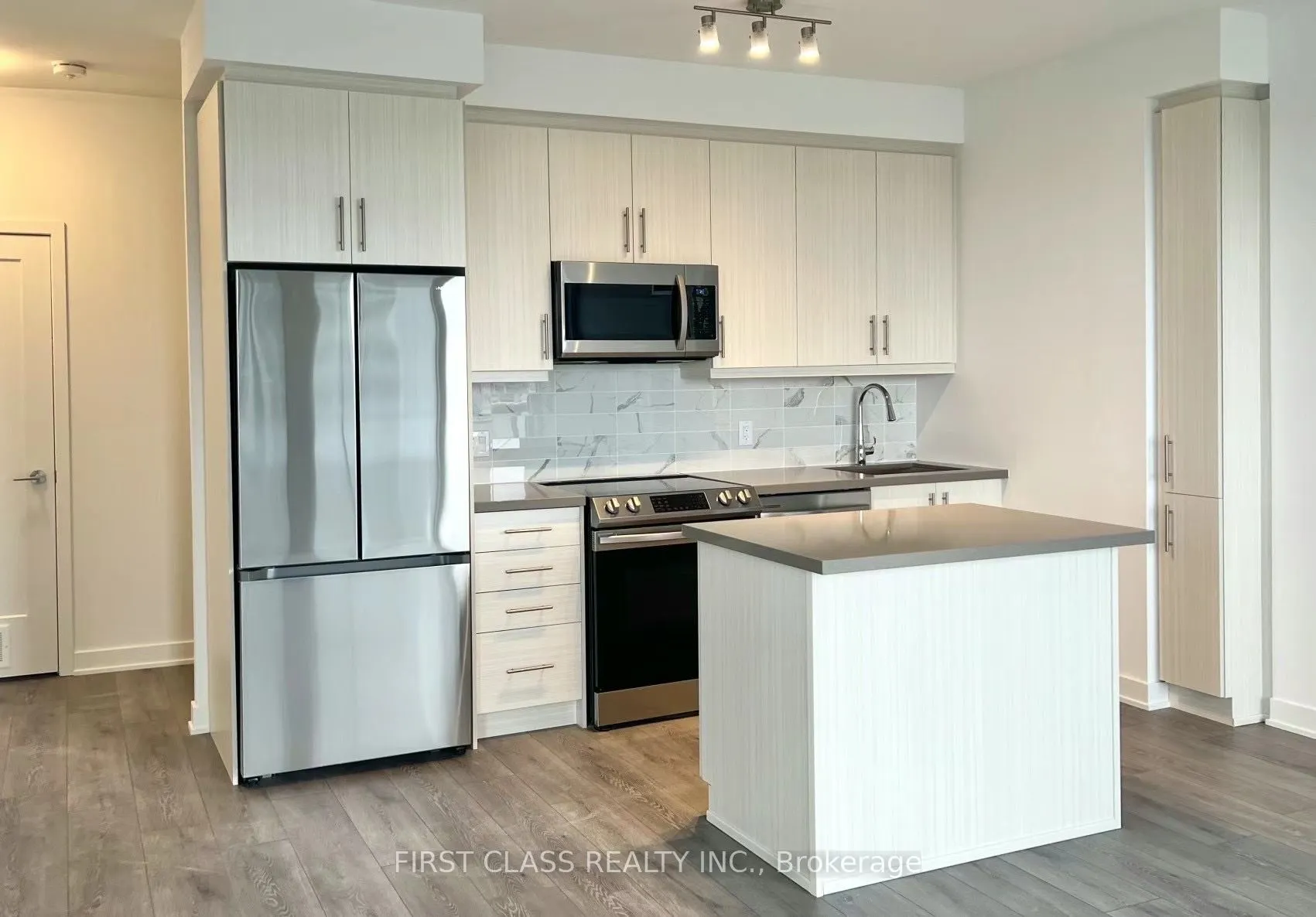 95 Oneida Crescent, #1209