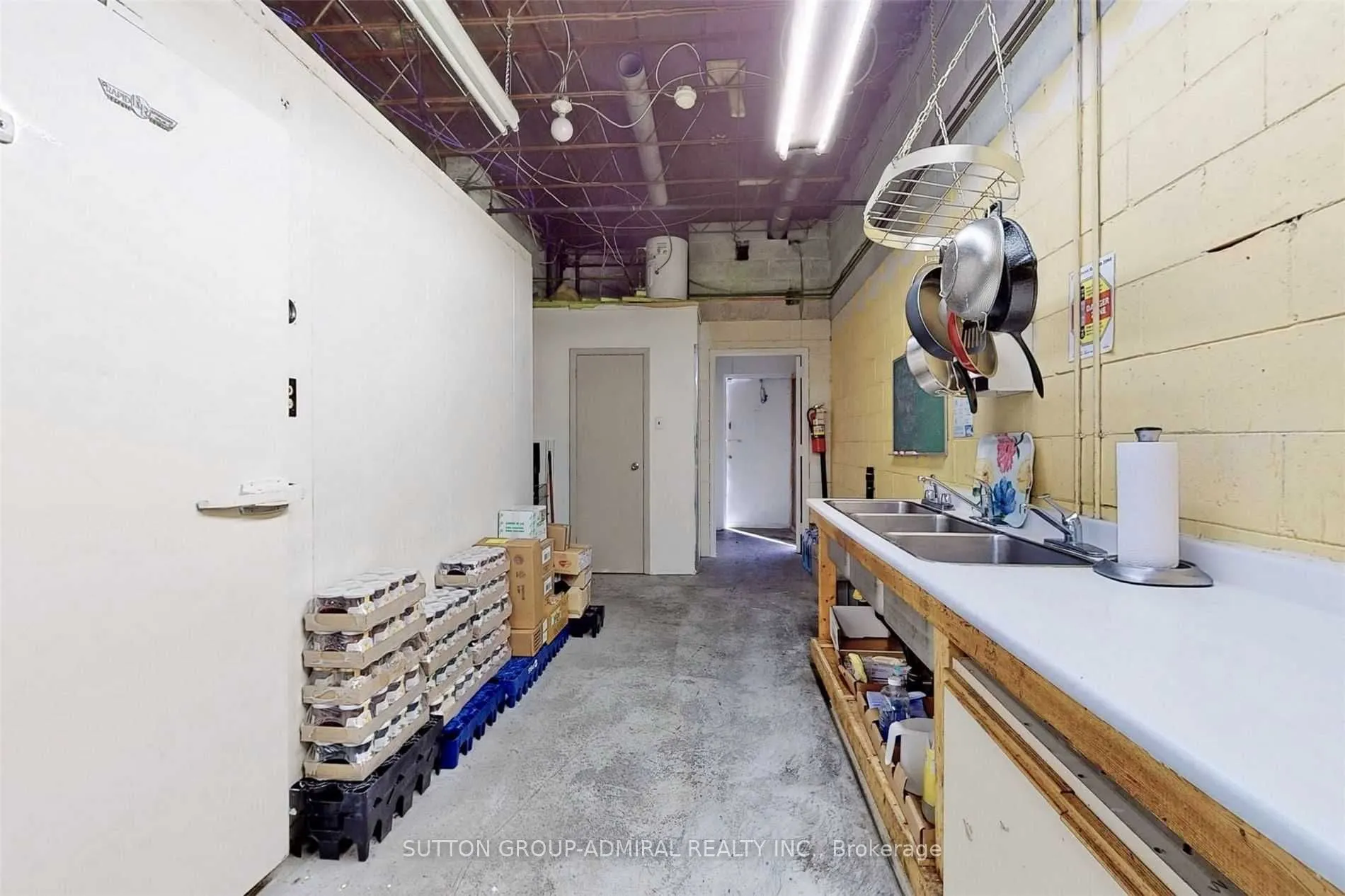 15408 Yonge Street, #7