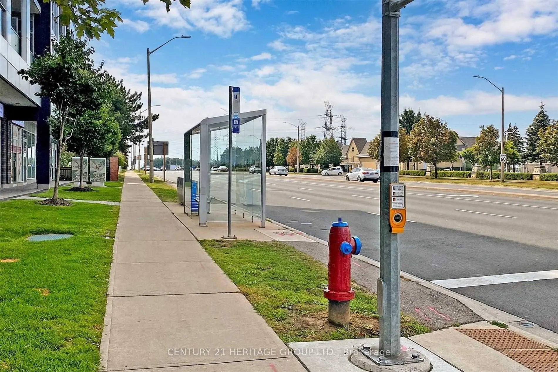 8763 Bayview Avenue N, #201