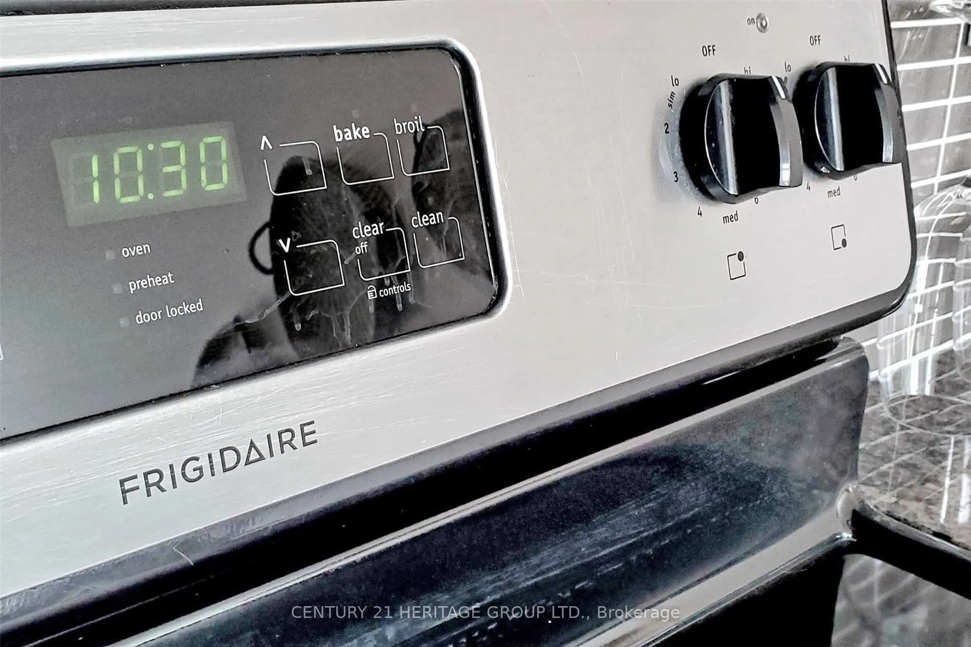 8763 Bayview Avenue N, #201