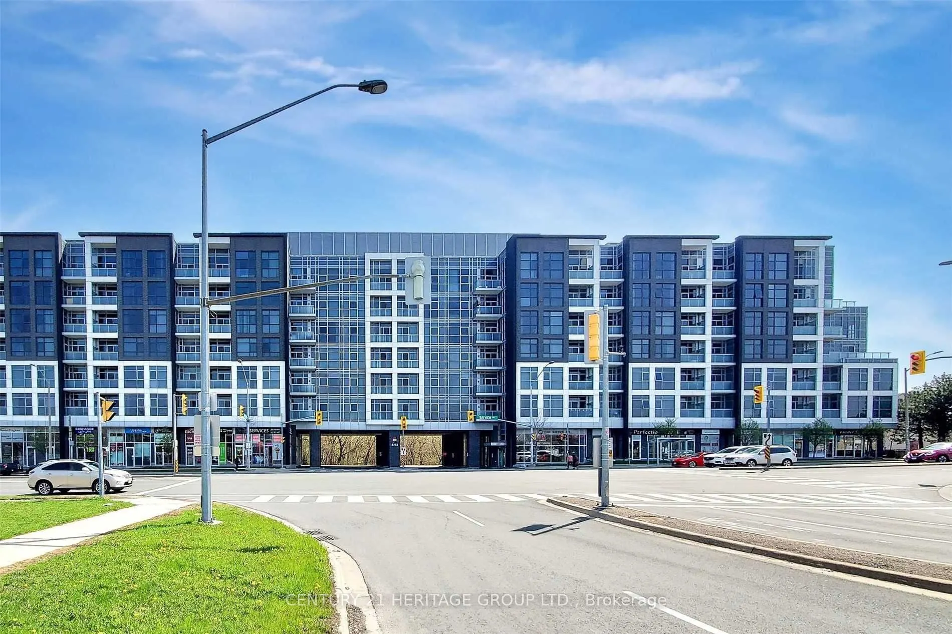 8763 Bayview Avenue N, #201