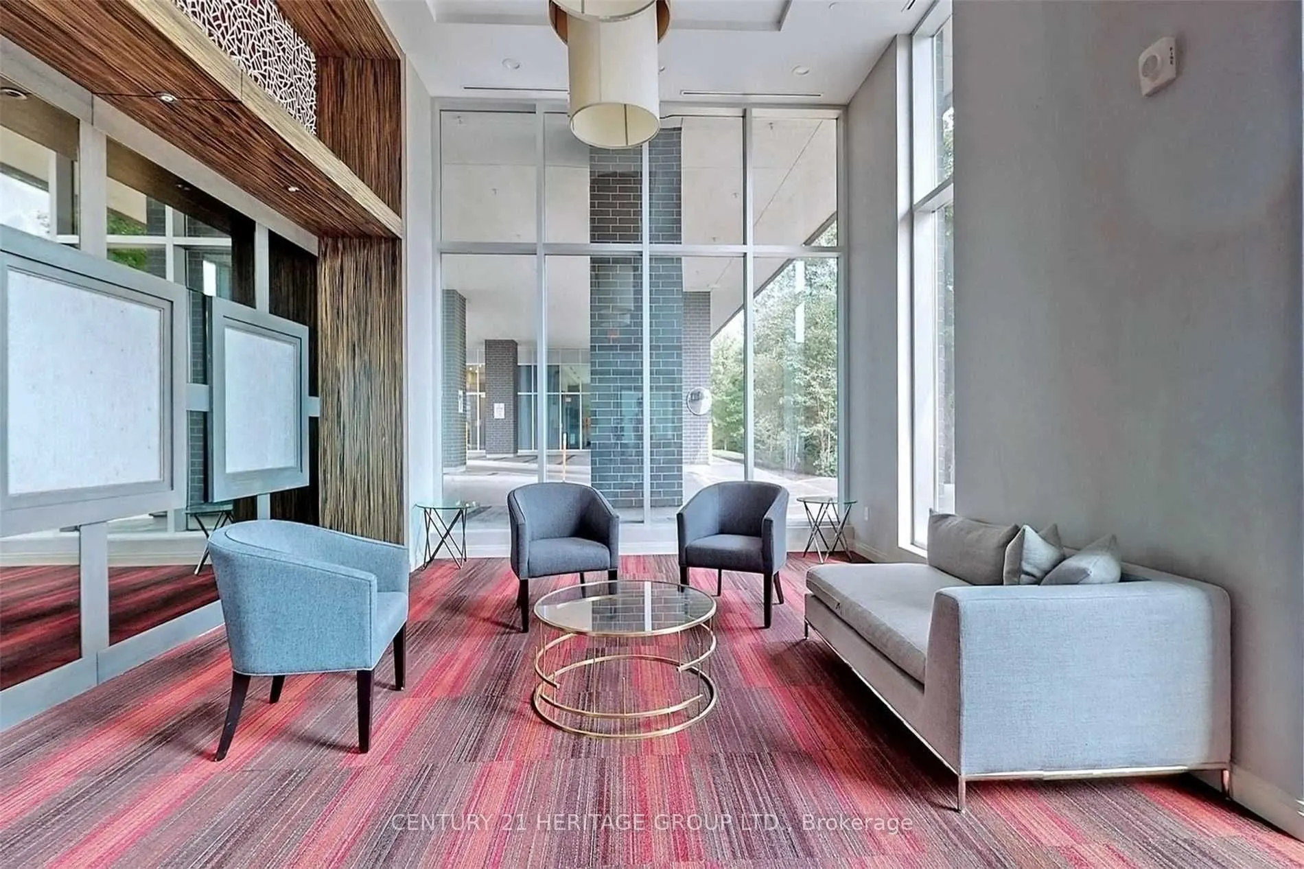 8763 Bayview Avenue N, #201