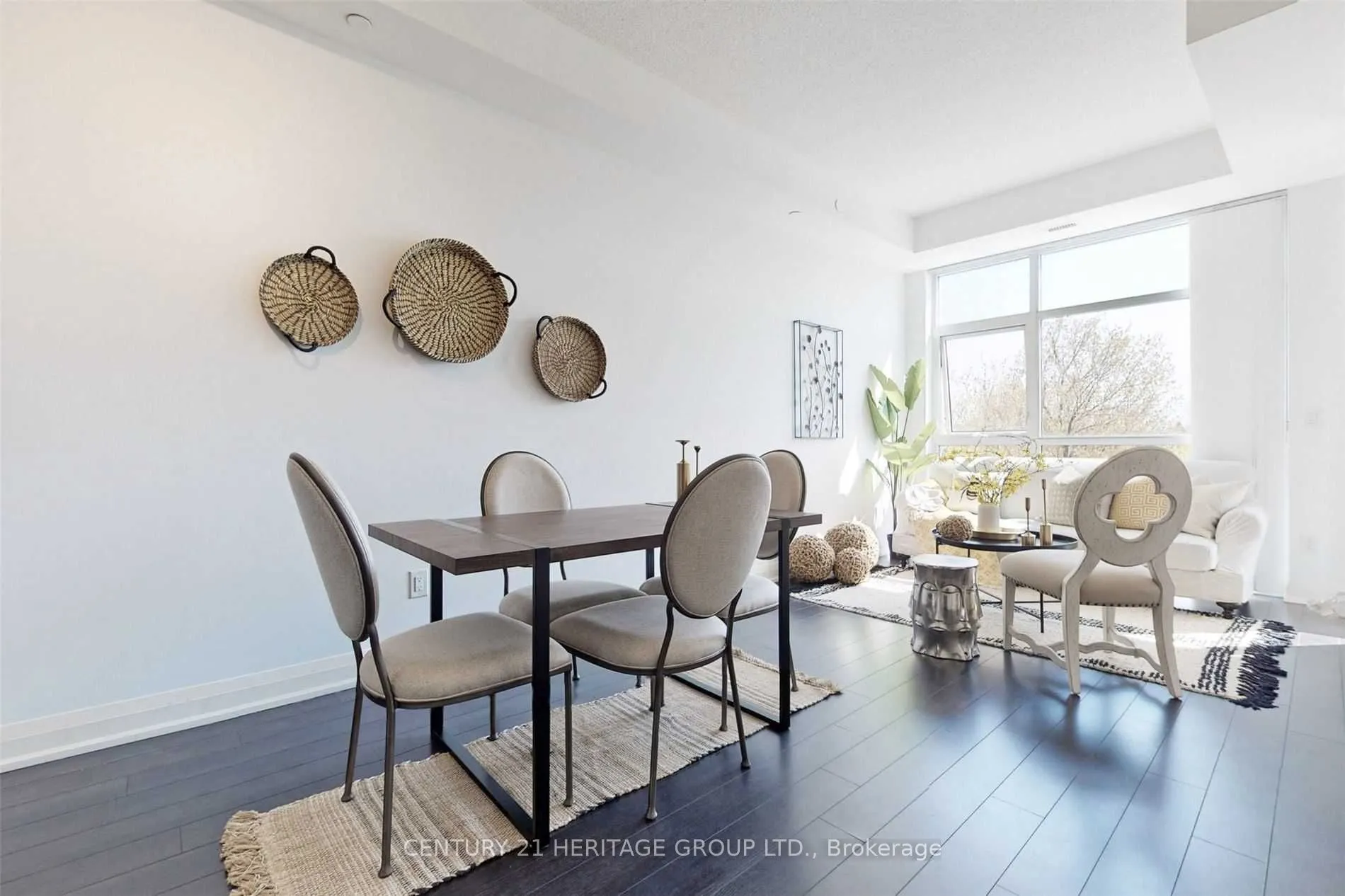 8763 Bayview Avenue N, #201