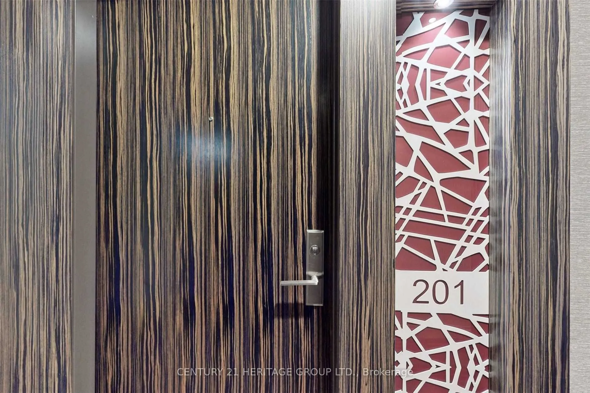 8763 Bayview Avenue N, #201