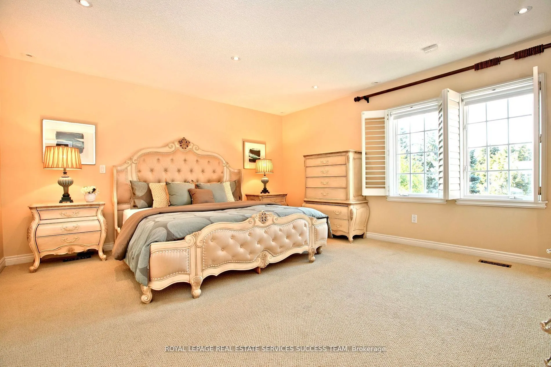 37 Heatherwood Crescent