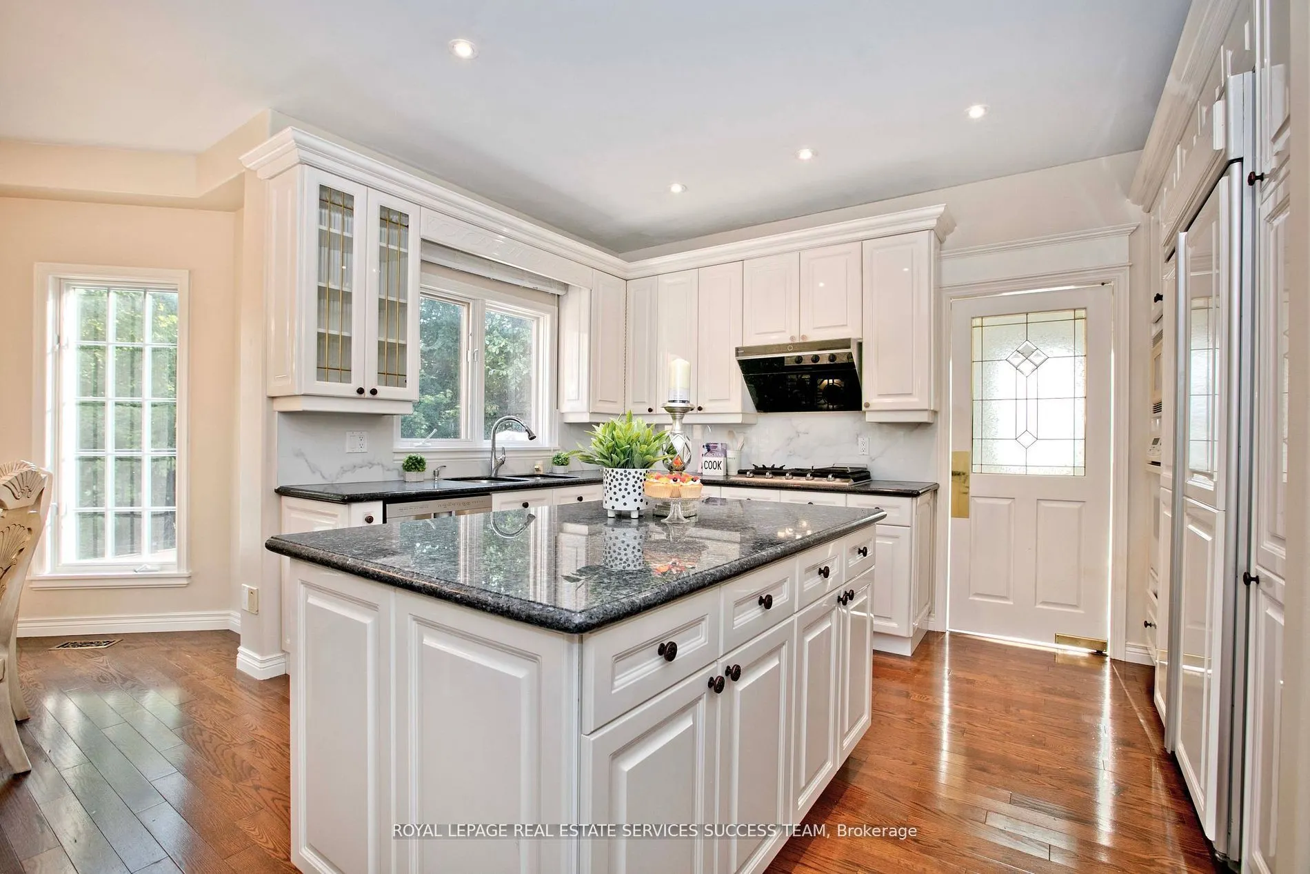 37 Heatherwood Crescent