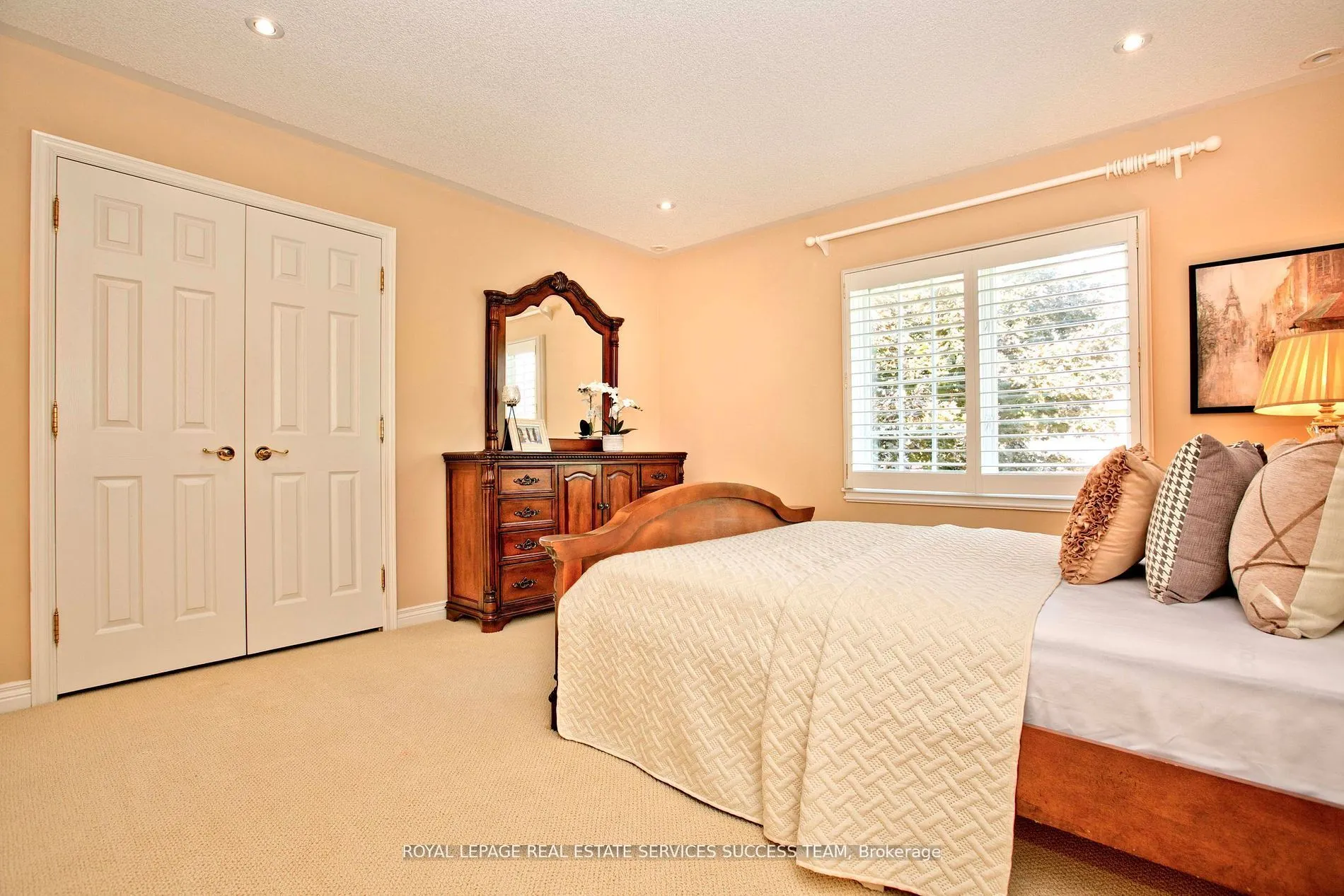 37 Heatherwood Crescent