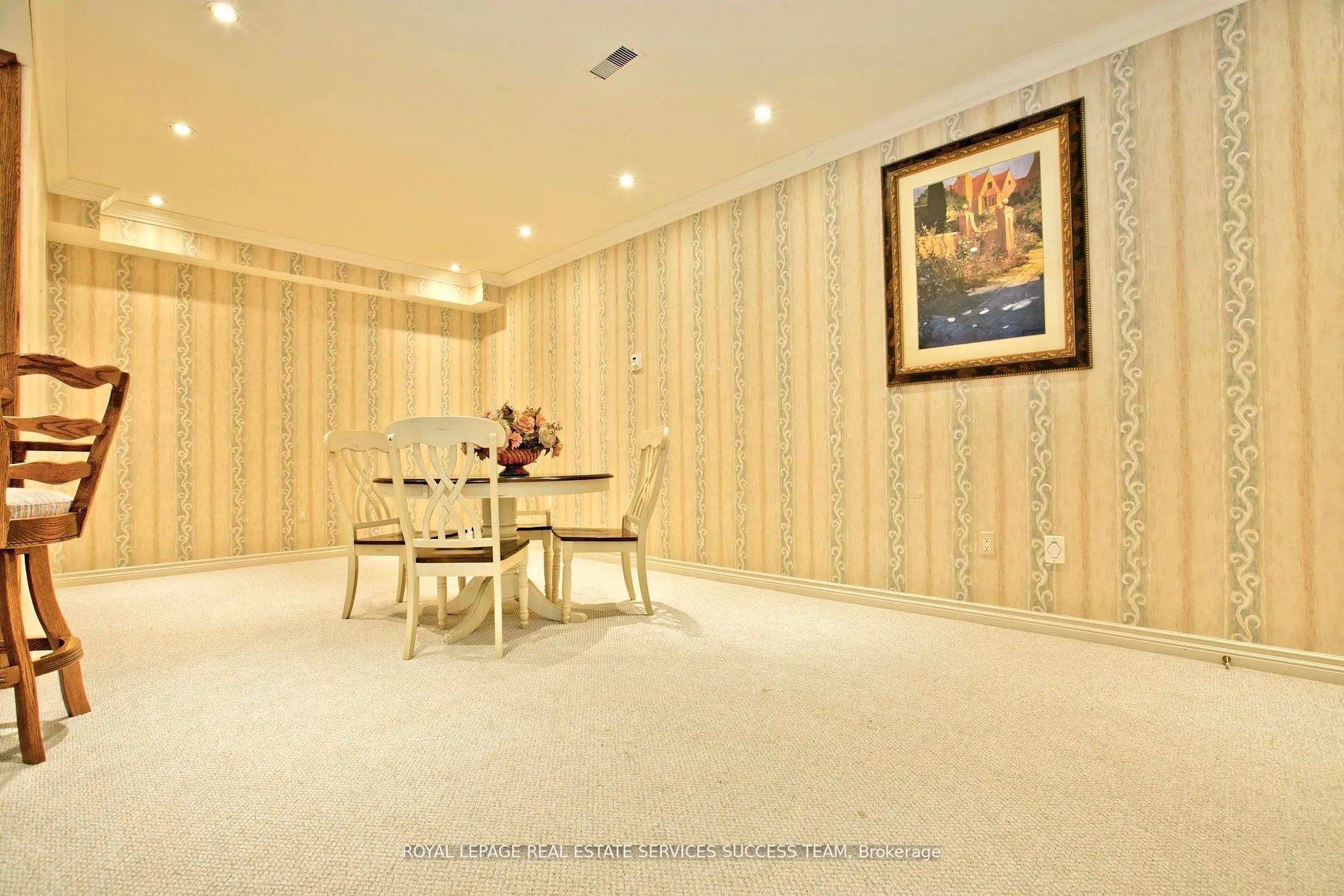 37 Heatherwood Crescent