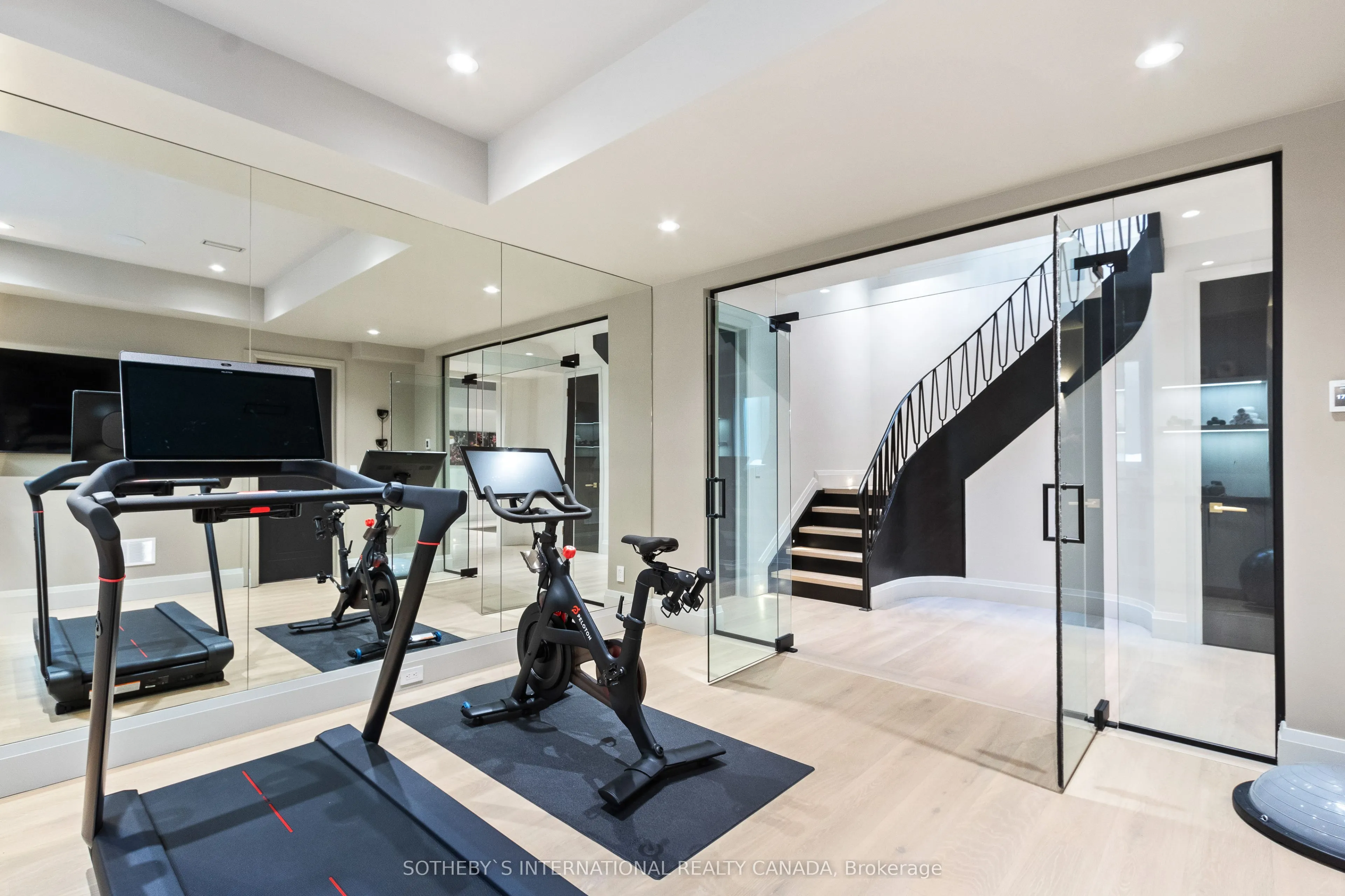 182 Hollingsworth Drive