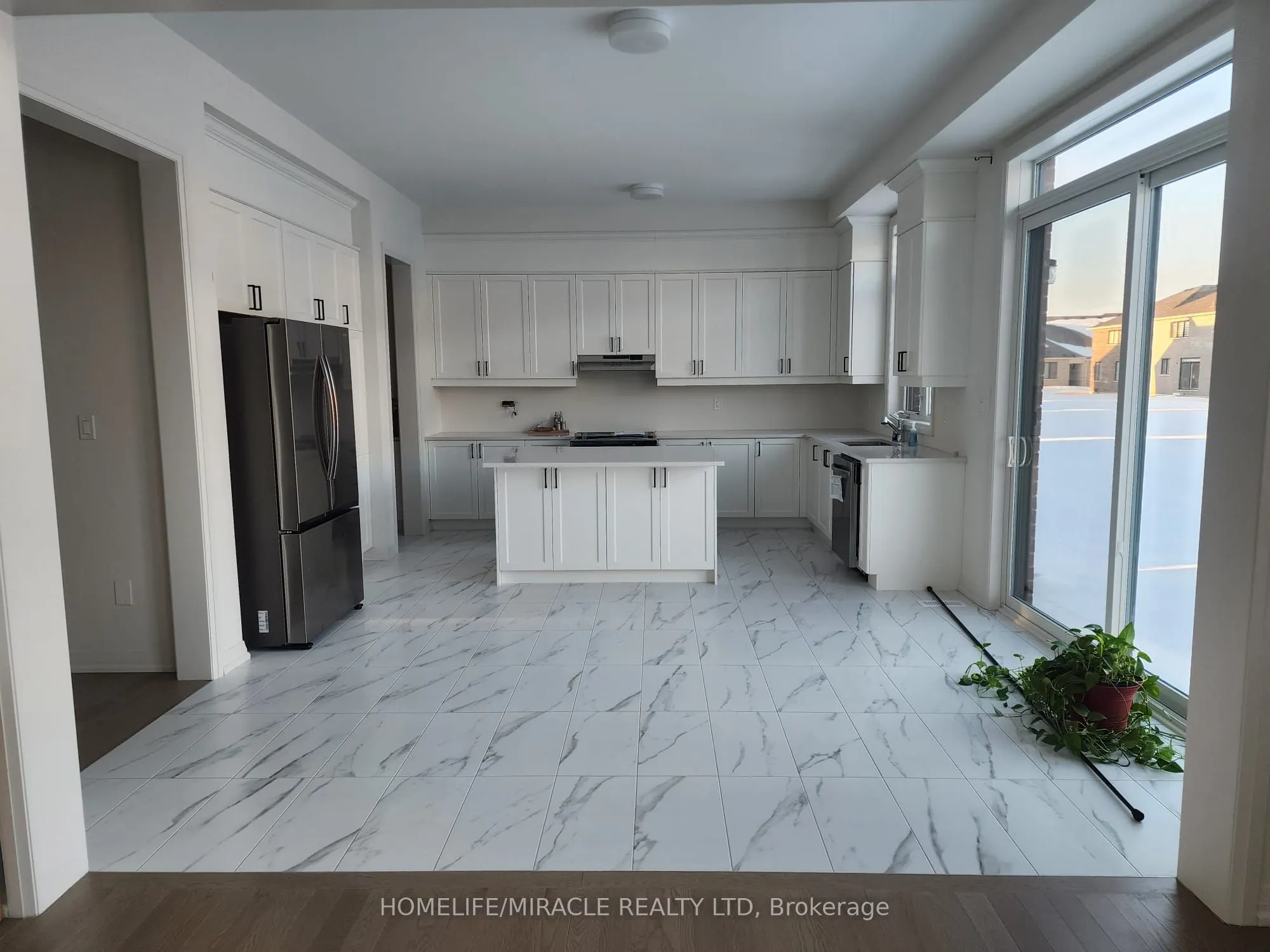 12 Sandhill Crescent