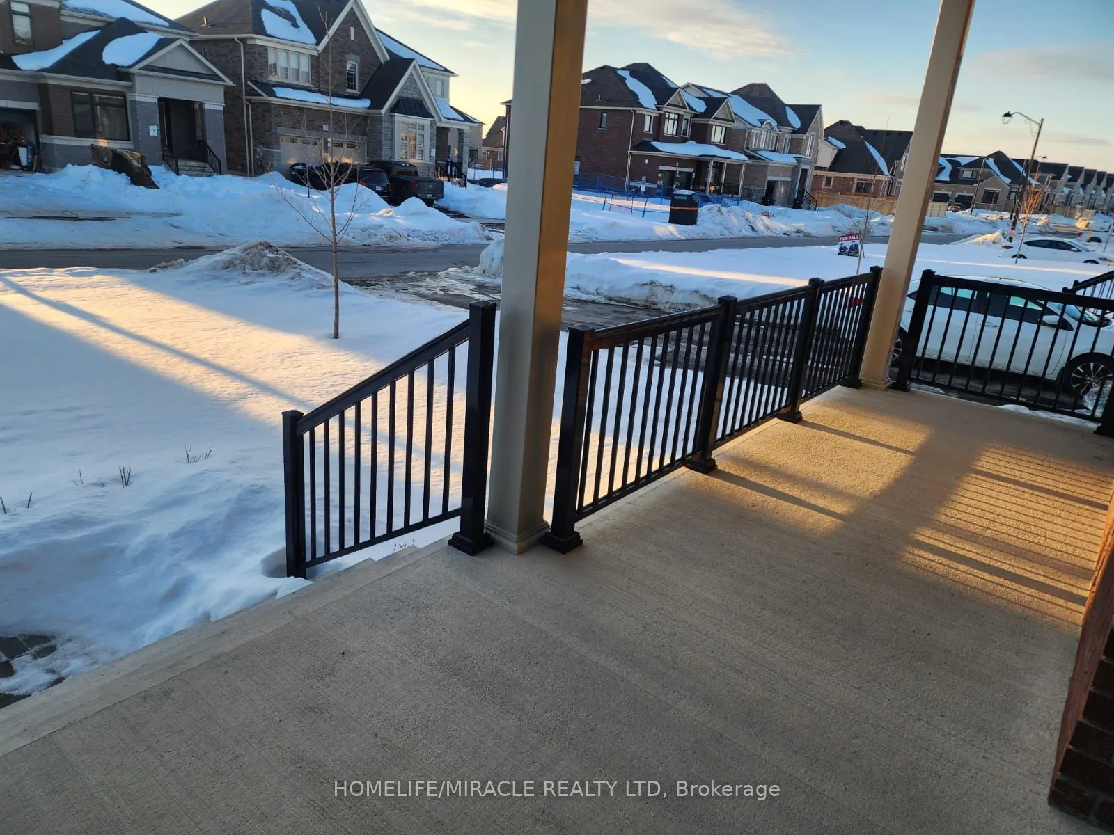 12 Sandhill Crescent