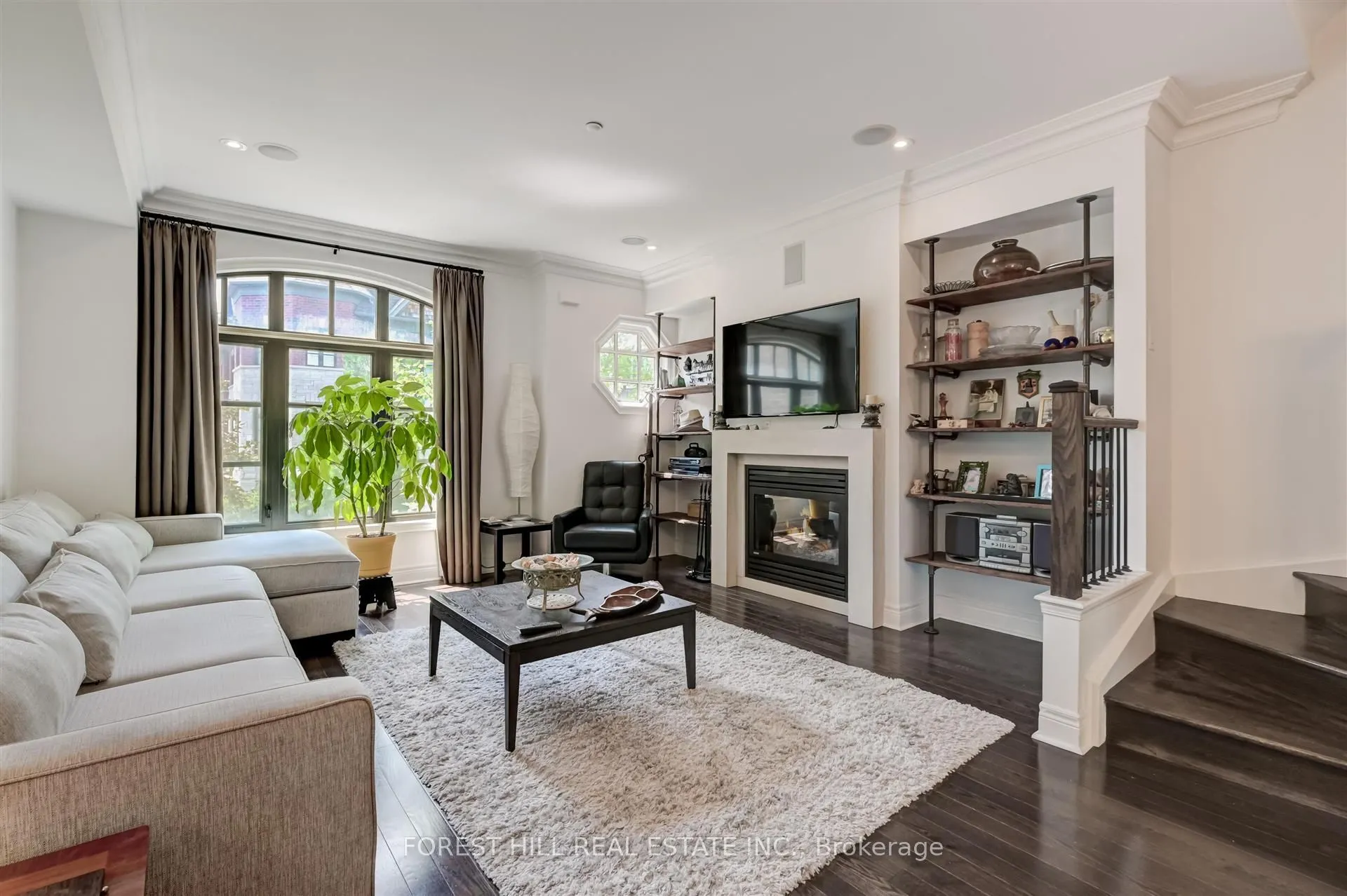 111 Powseland Crescent, #48