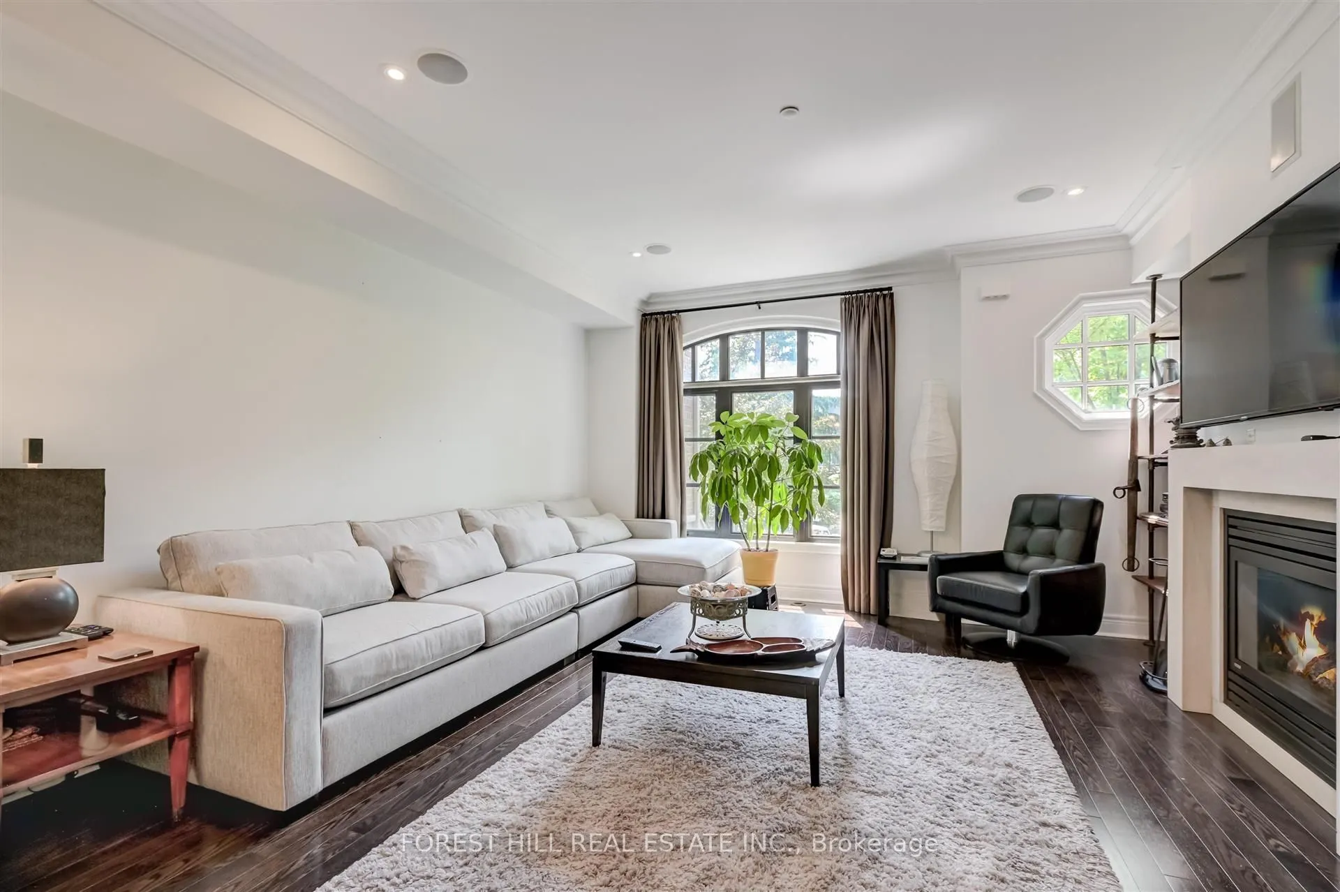 111 Powseland Crescent, #48