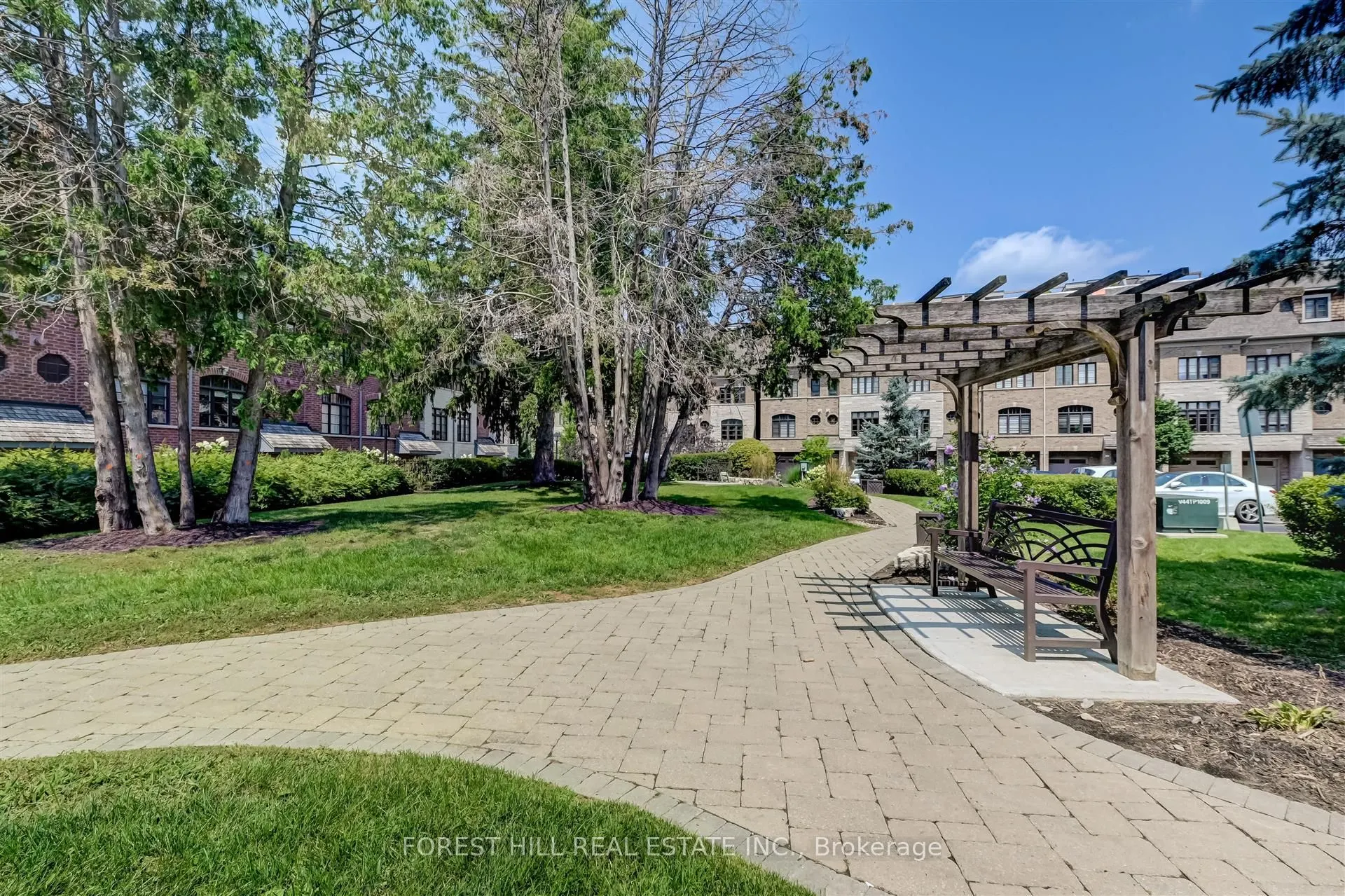 111 Powseland Crescent, #48