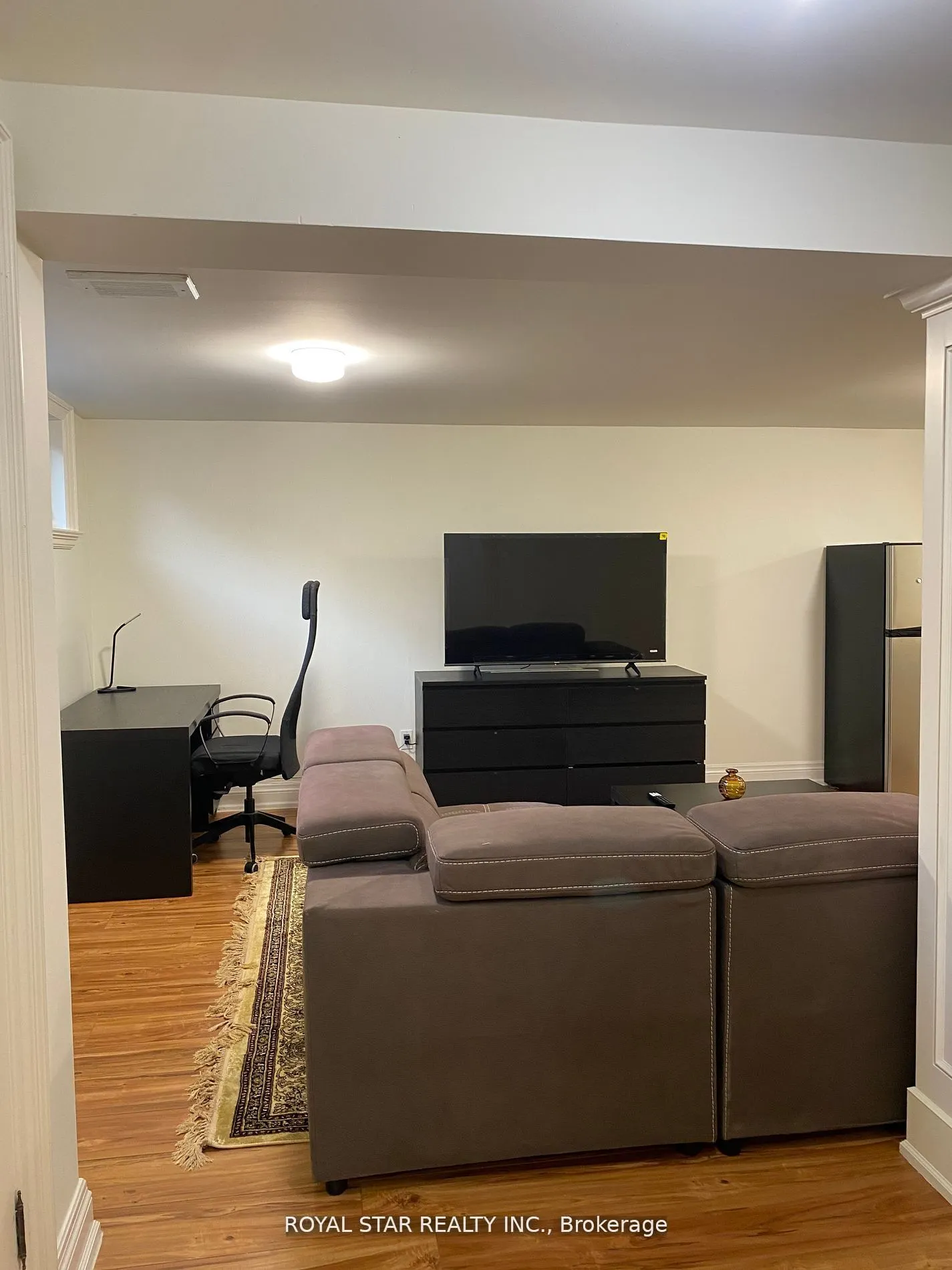 48 Sunnywood Crescent, #Bsmt