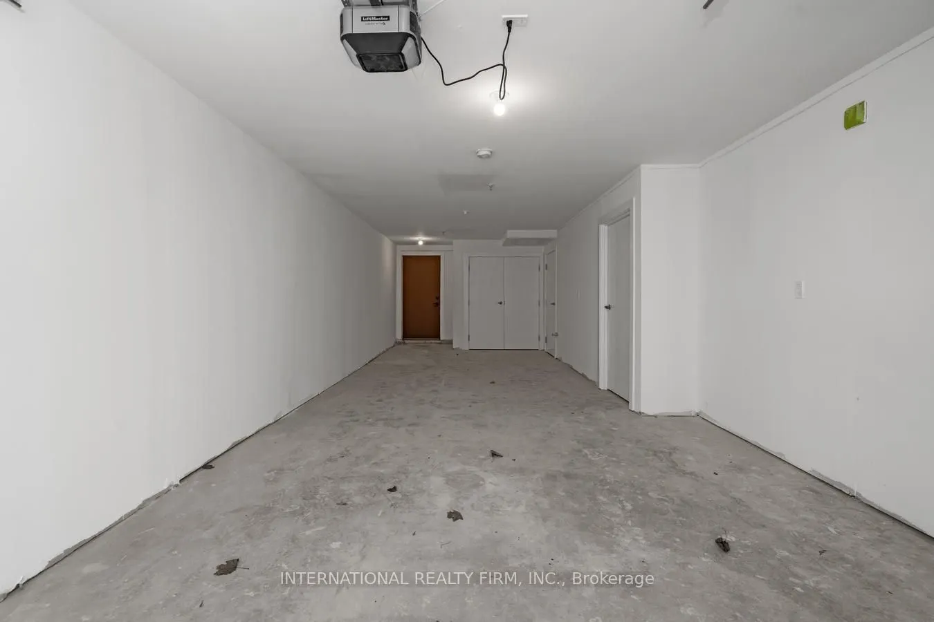 1 Hartman Avenue #5