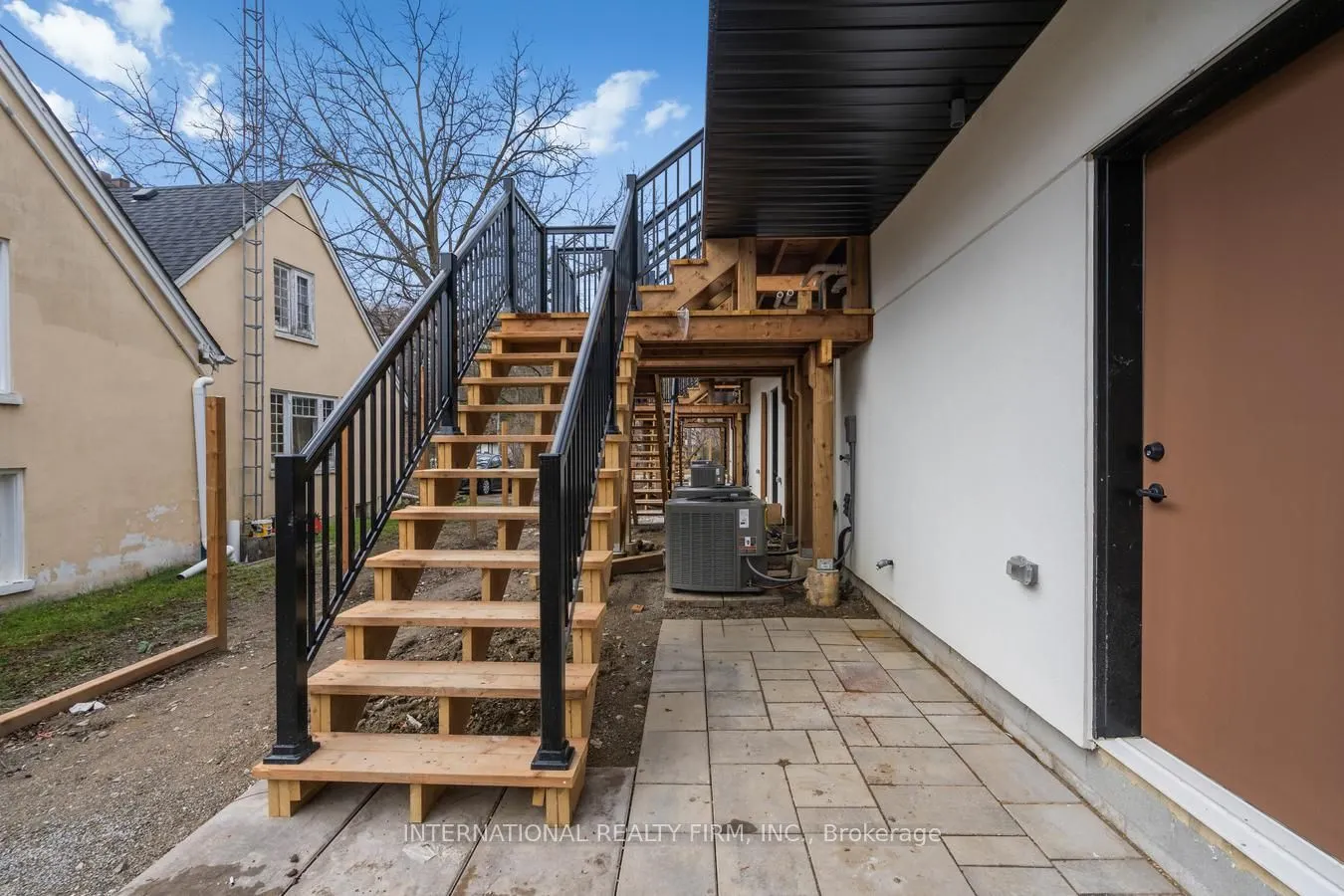 1 Hartman Avenue #5