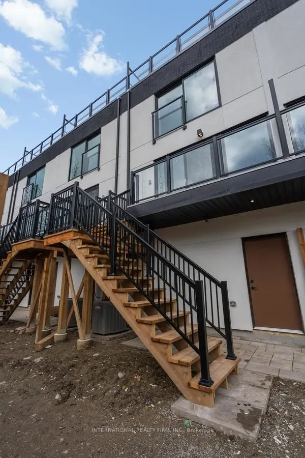 1 Hartman Avenue #5
