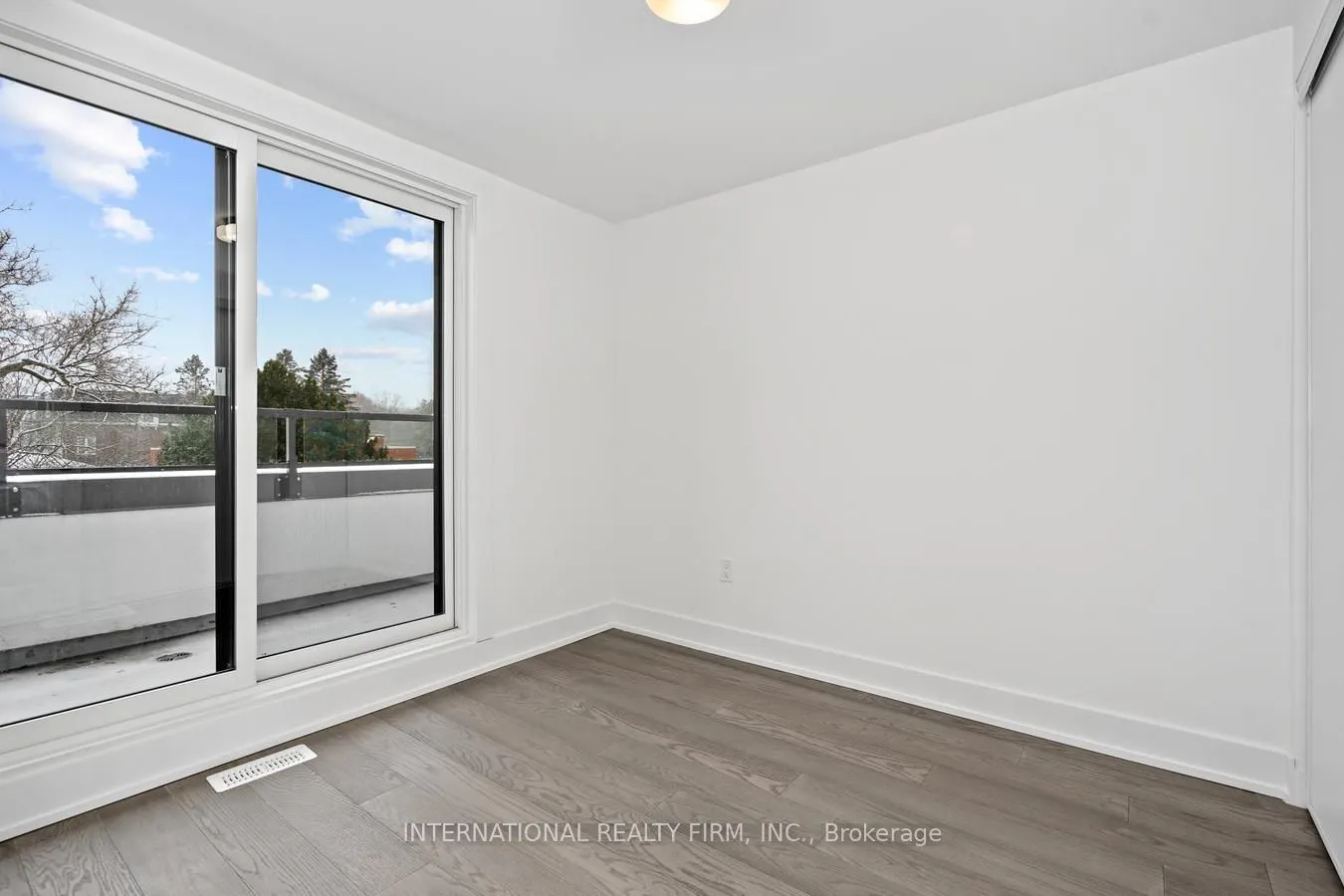 1 Hartman Avenue #5