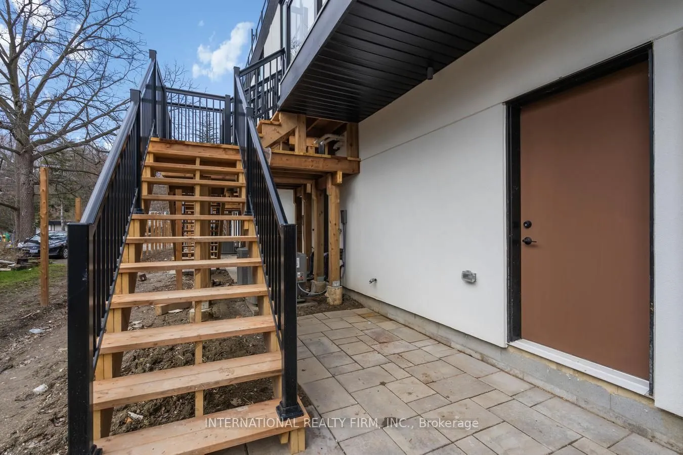1 Hartman Avenue #5